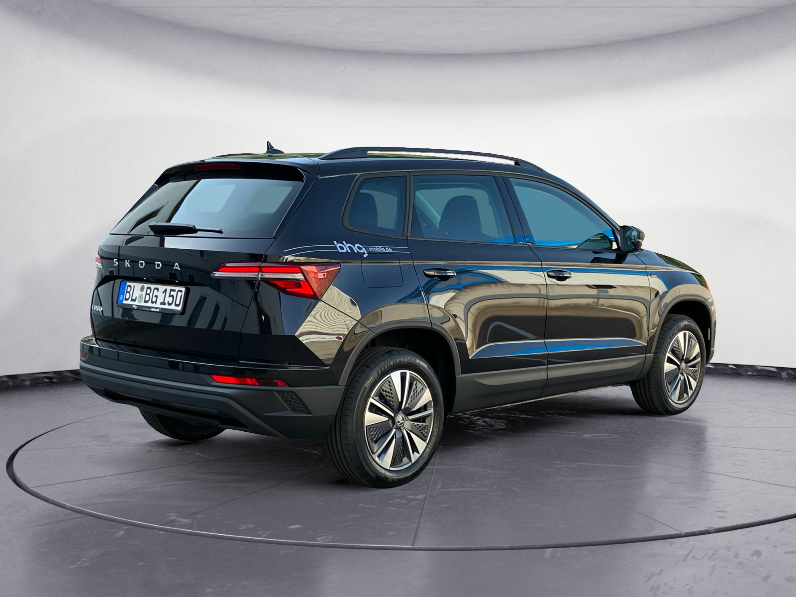 Skoda - Karoq Tour 2,0 TDI 7-Gang-DSG