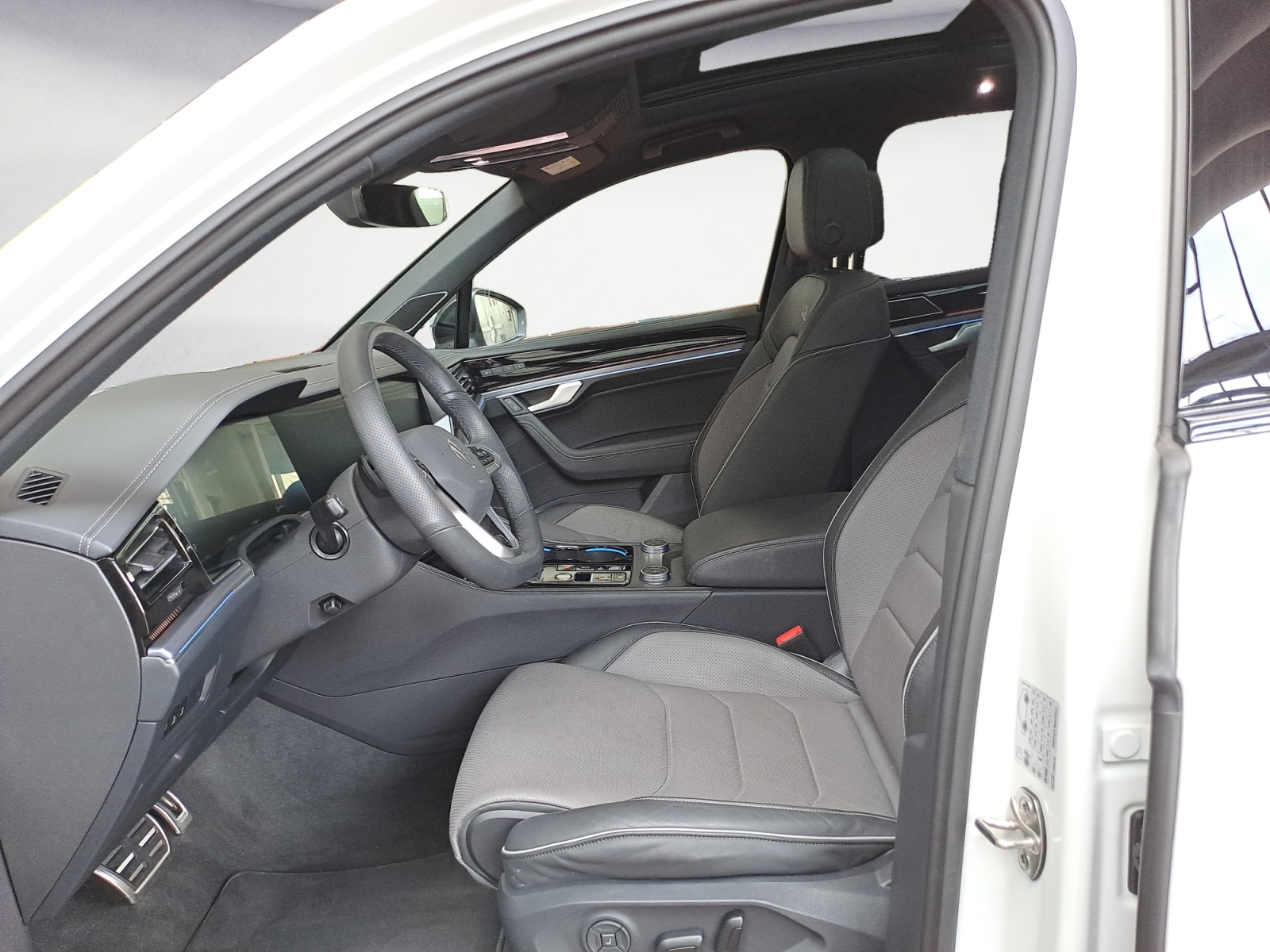 Volkswagen - Touareg 3.0 V6 TDI SCR 4Motion Aut. R-Line