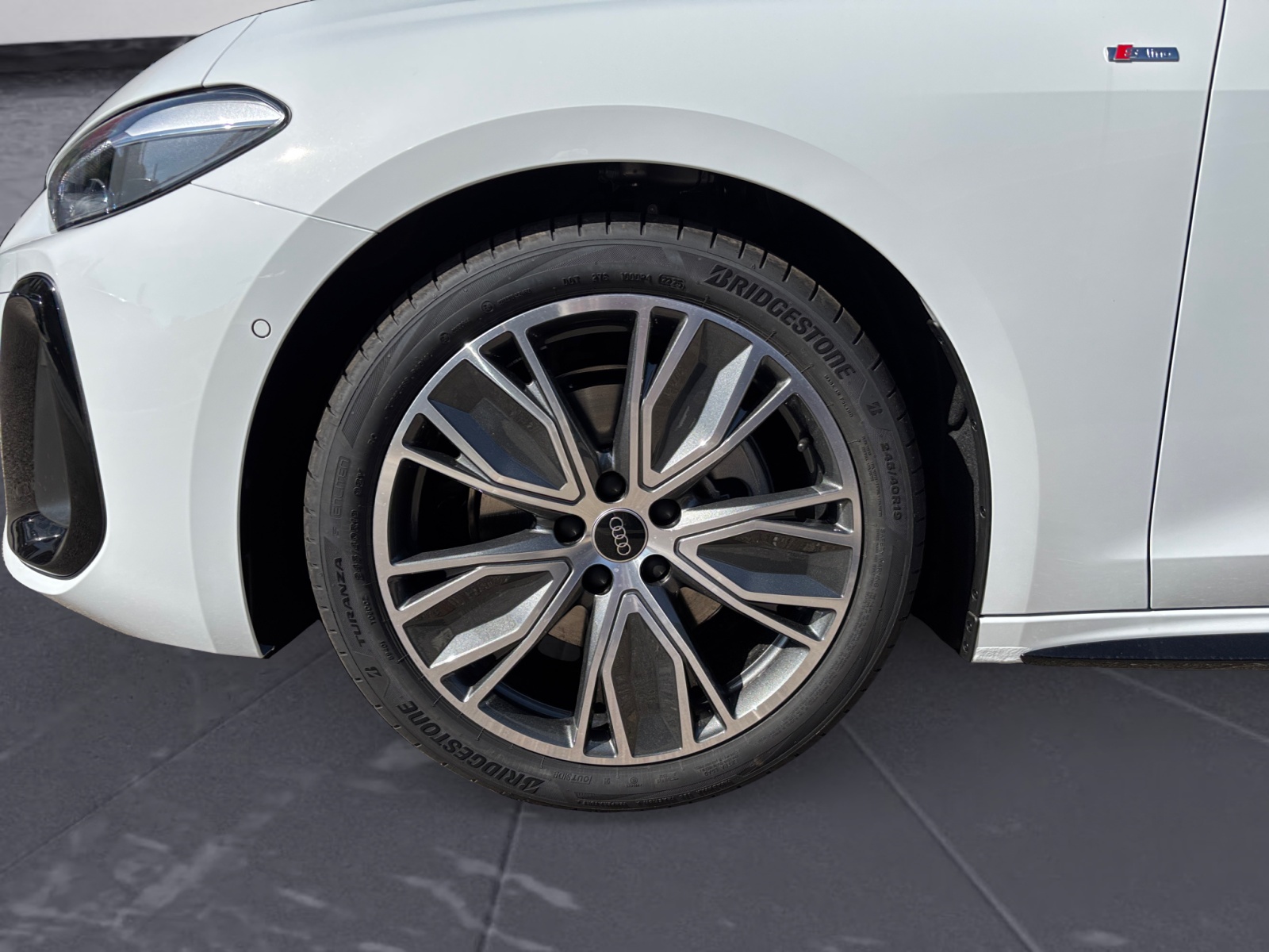 Audi - A5 Avant TFSI  S tronic