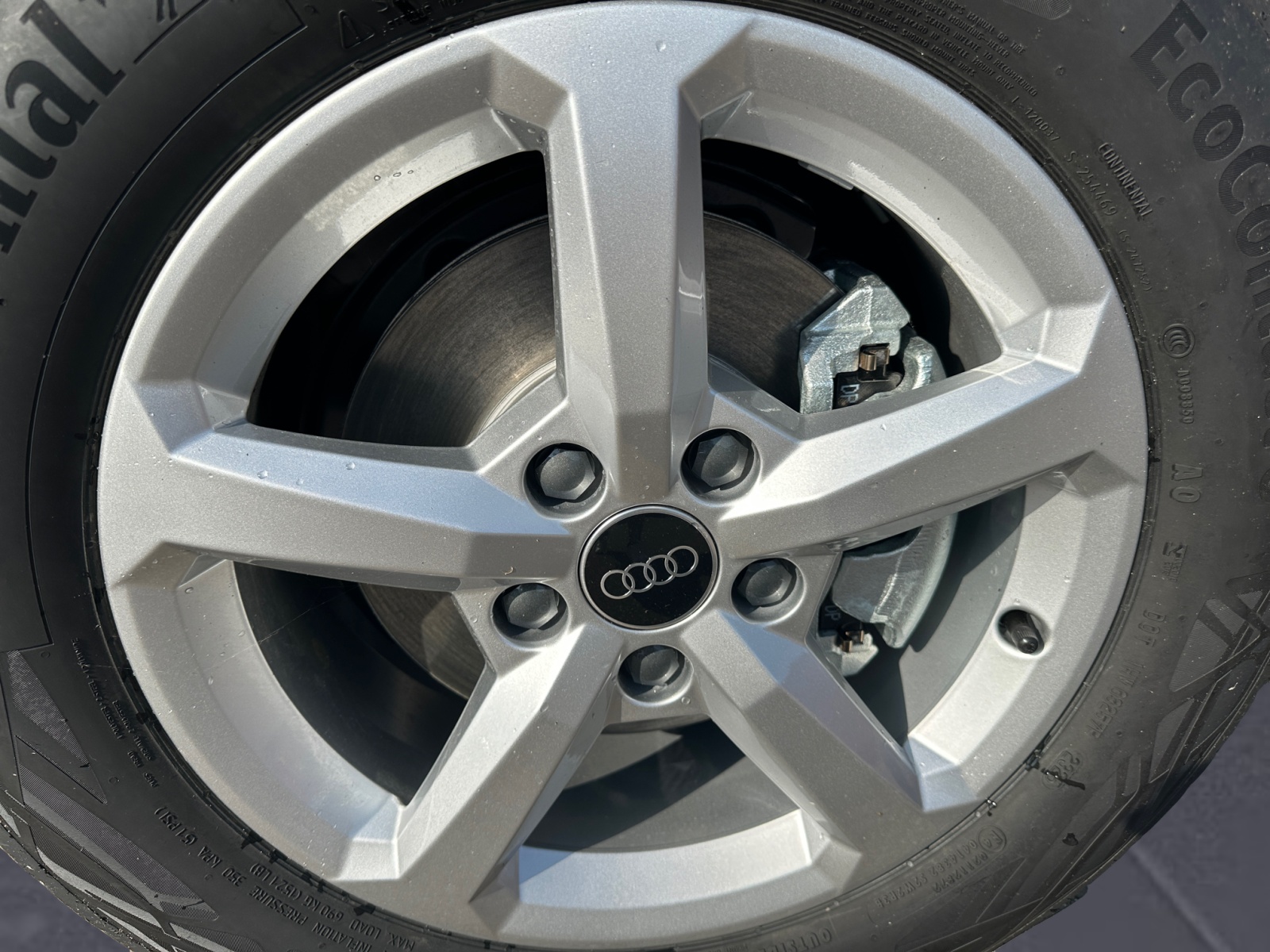 Audi - Q2 30 TFSI 85(116) kW(PS) Schaltget riebe