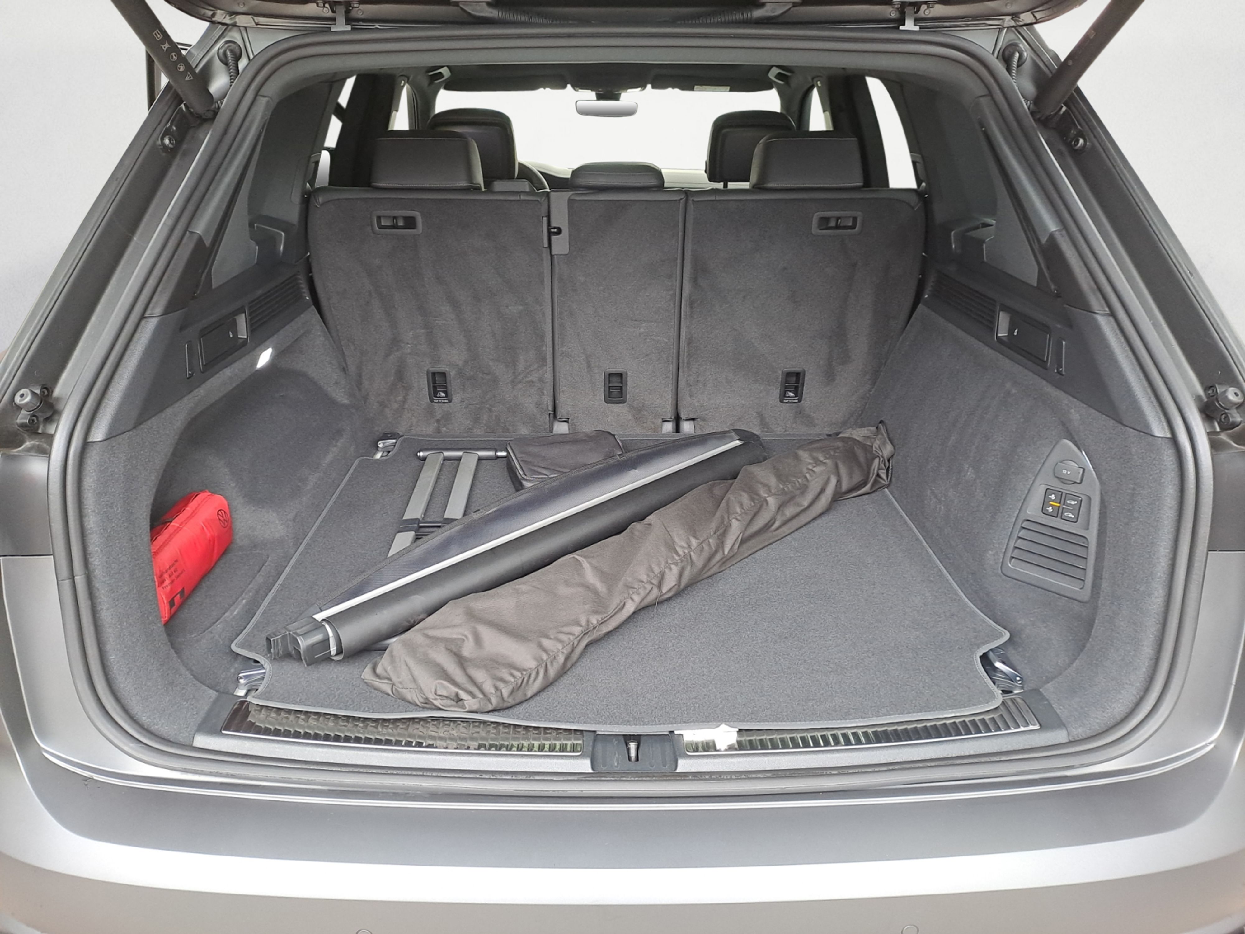 Volkswagen - Touareg 3.0 V6 TDI SCR 4Motion Aut. R-Line