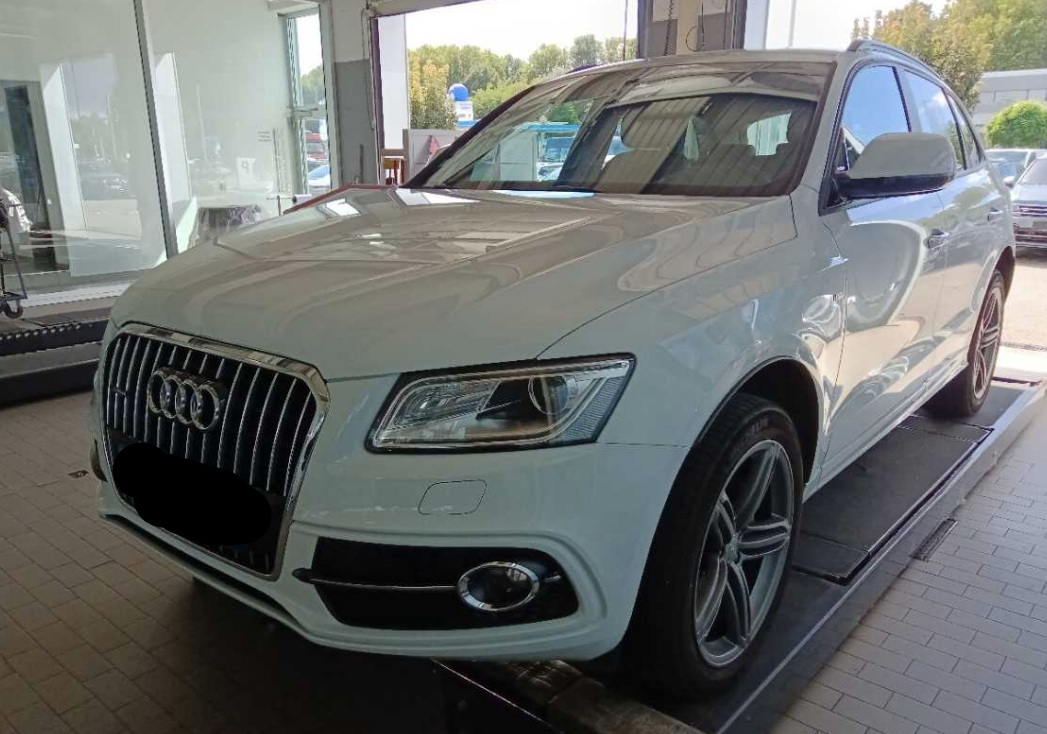 Audi - Q5 2.0 TFSI quattro S line