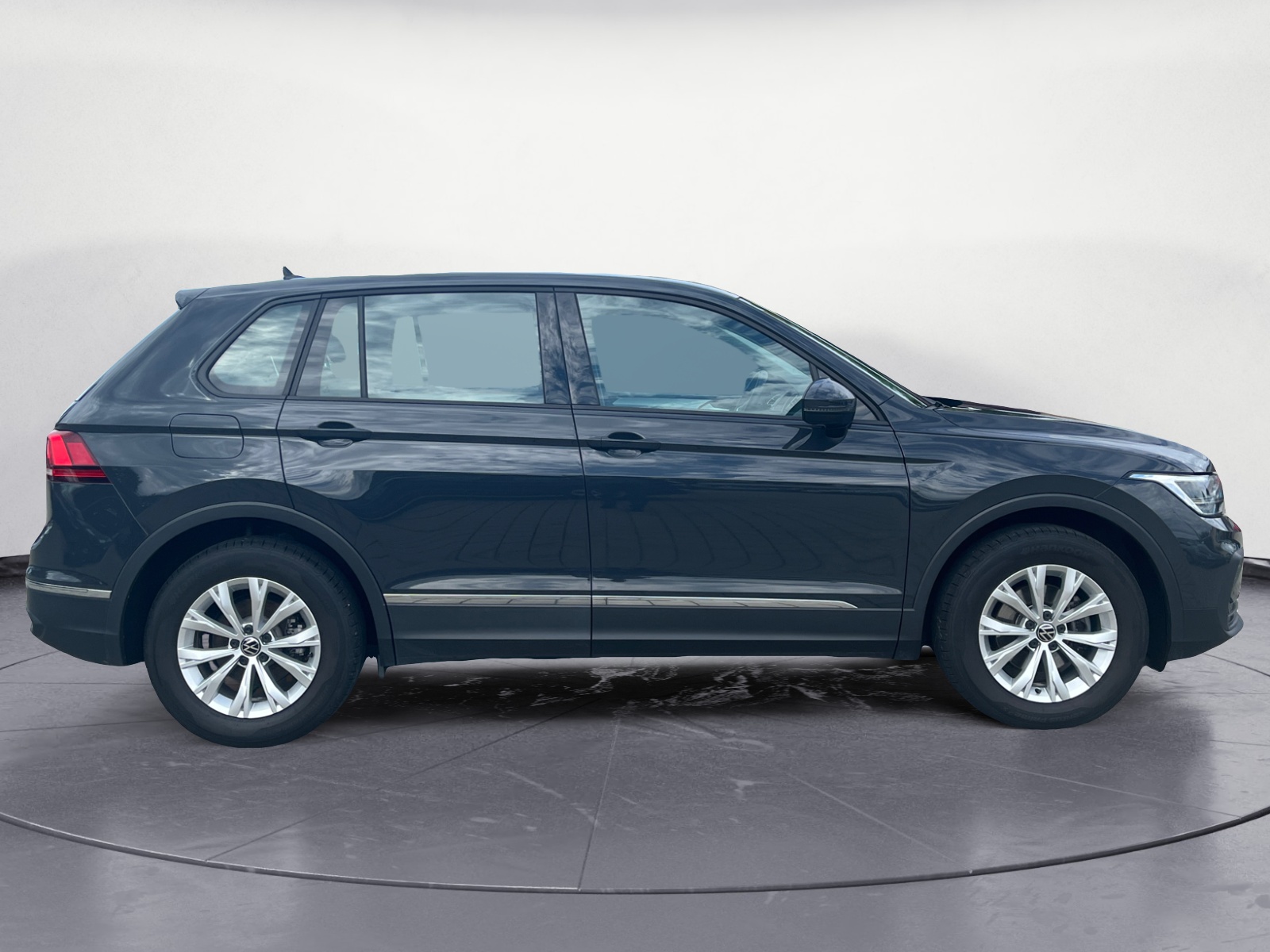 Volkswagen - Tiguan