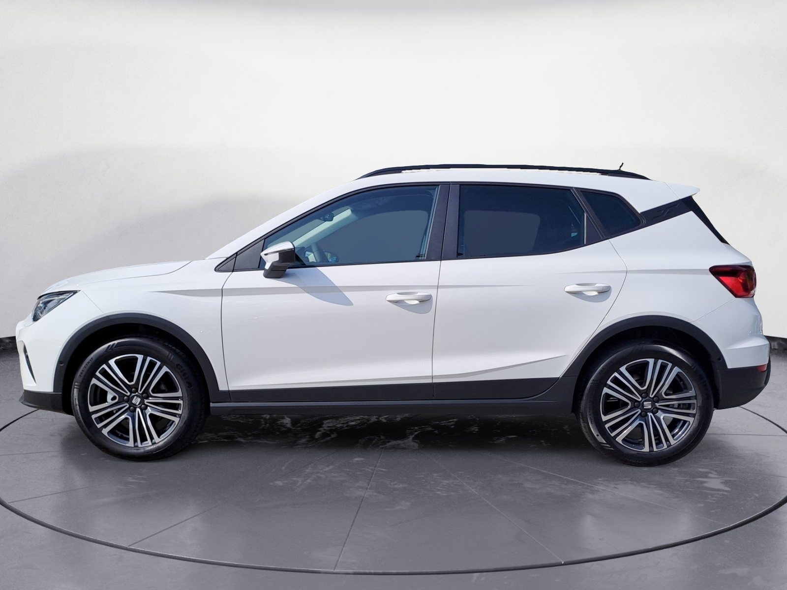 Seat - Arona Road Edition 1.0 TSI  7-Gang-DSG