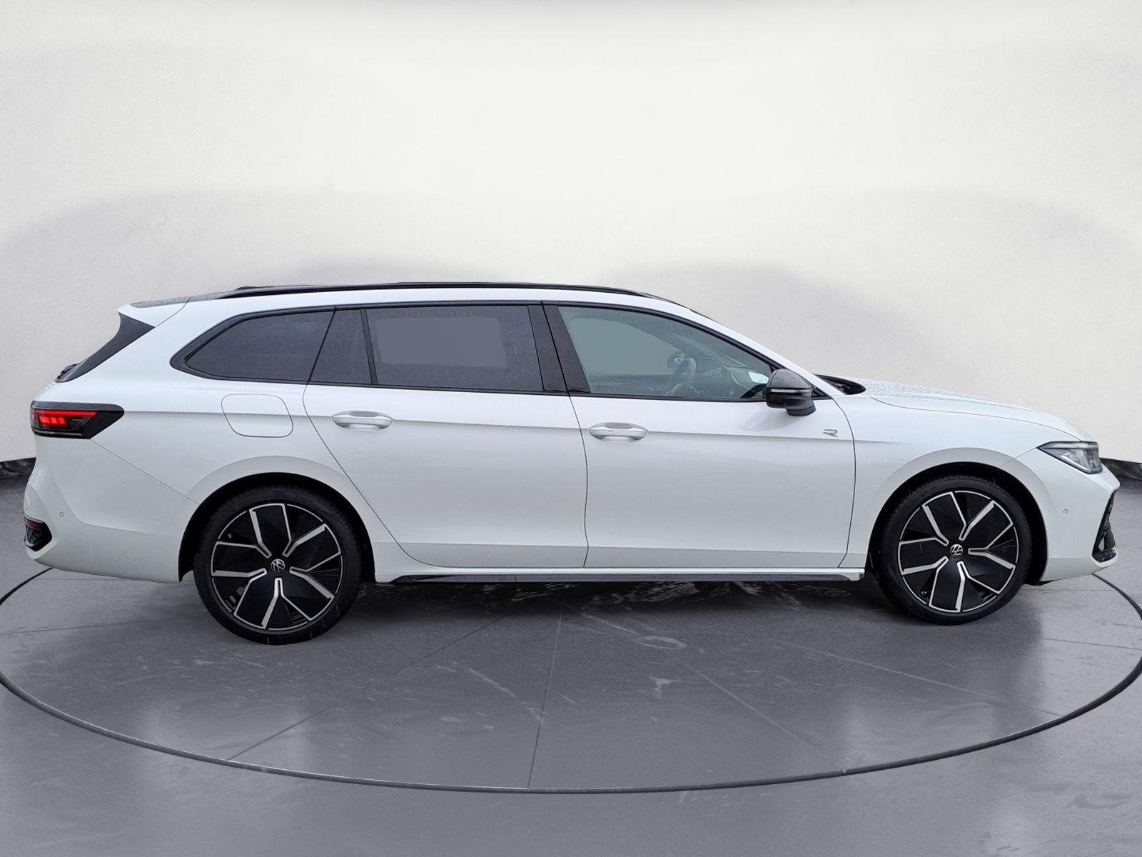 Volkswagen - Passat Variant 2.0 TDI SCR 4Motion DSG R-Line