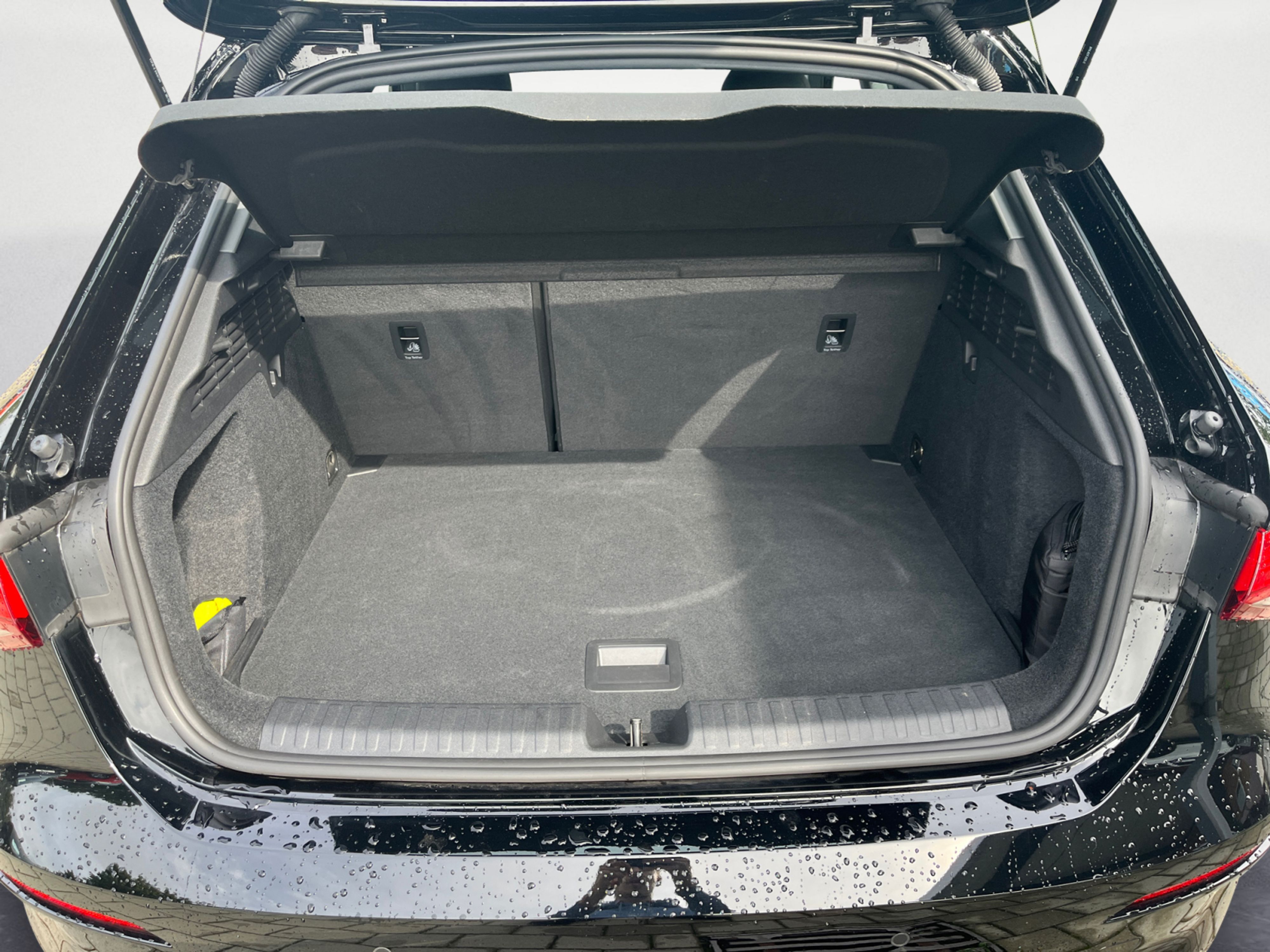 Audi - A3 30 TDI Sportback