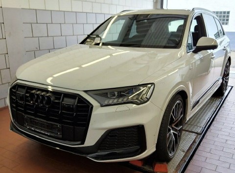 Audi - Q7 50 TDI quattro S line