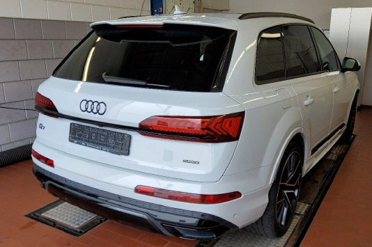 Audi - Q7 50 TDI quattro S line