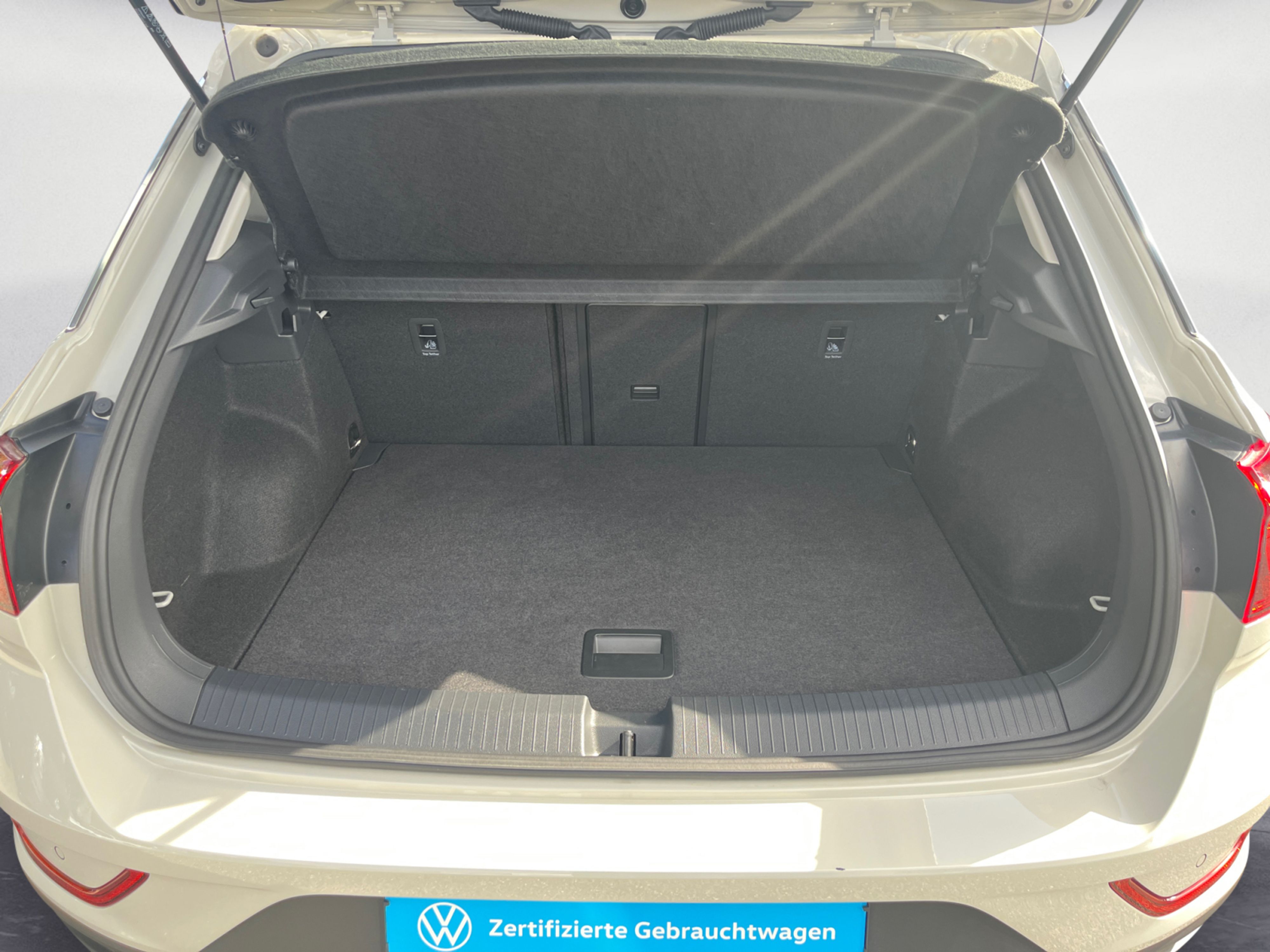 Volkswagen - T-Roc Life 1.0 l TSI OPF