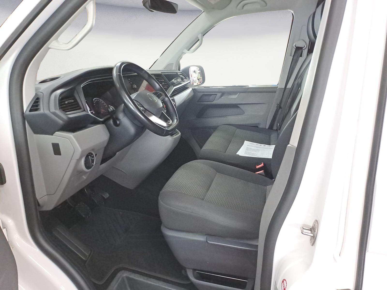 Volkswagen - T6 Transporter Kurz