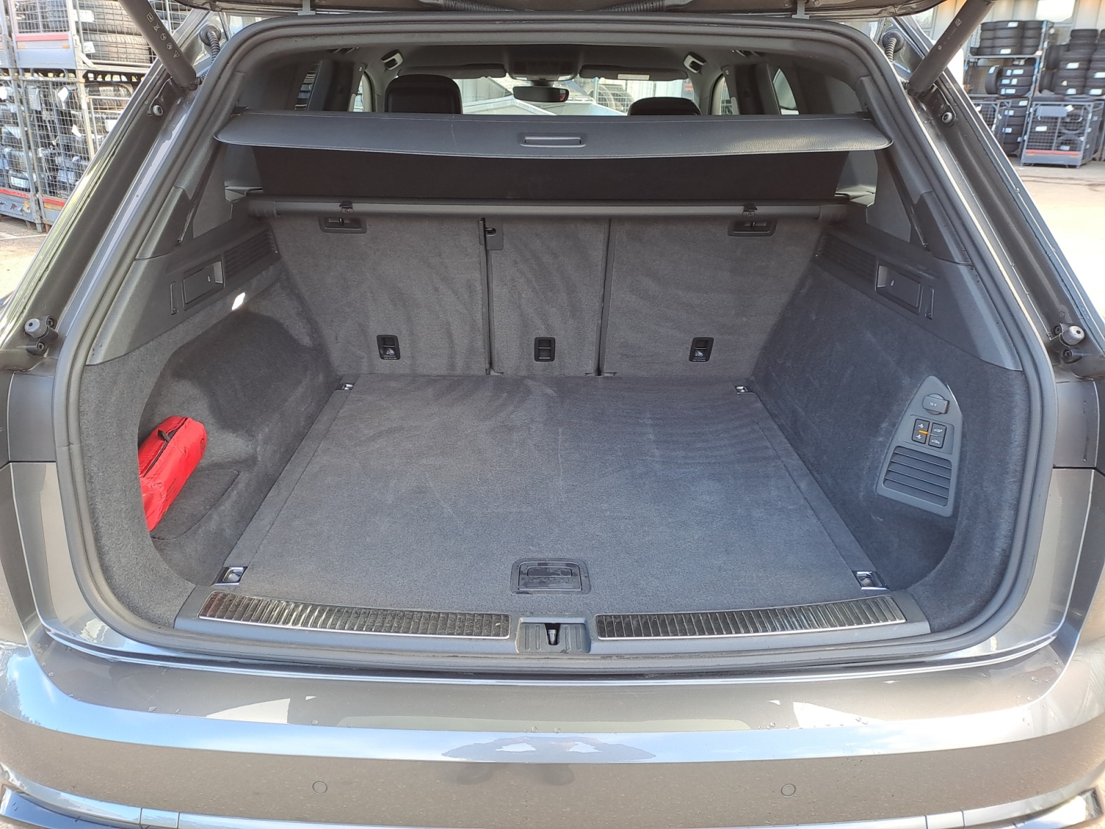 Volkswagen - Touareg 3.0 V6 TDI SCR 4Motion Aut. R-Line