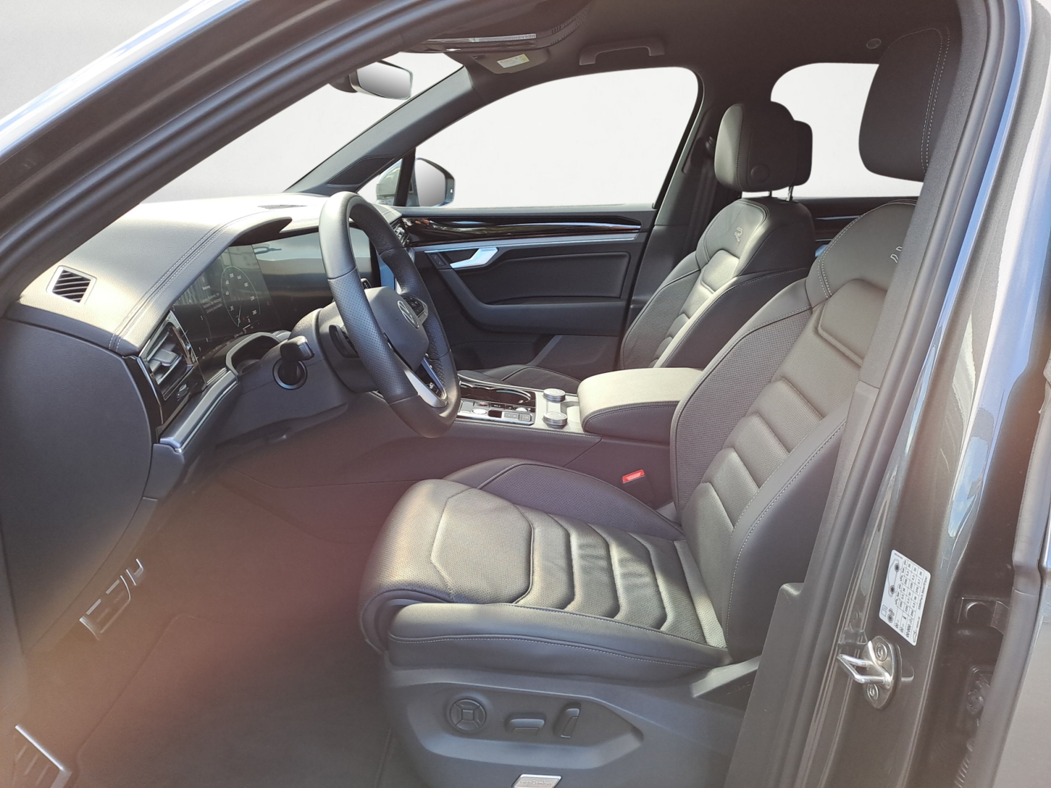 Volkswagen - Touareg 3.0 V6 TDI SCR 4Motion Aut. R-Line