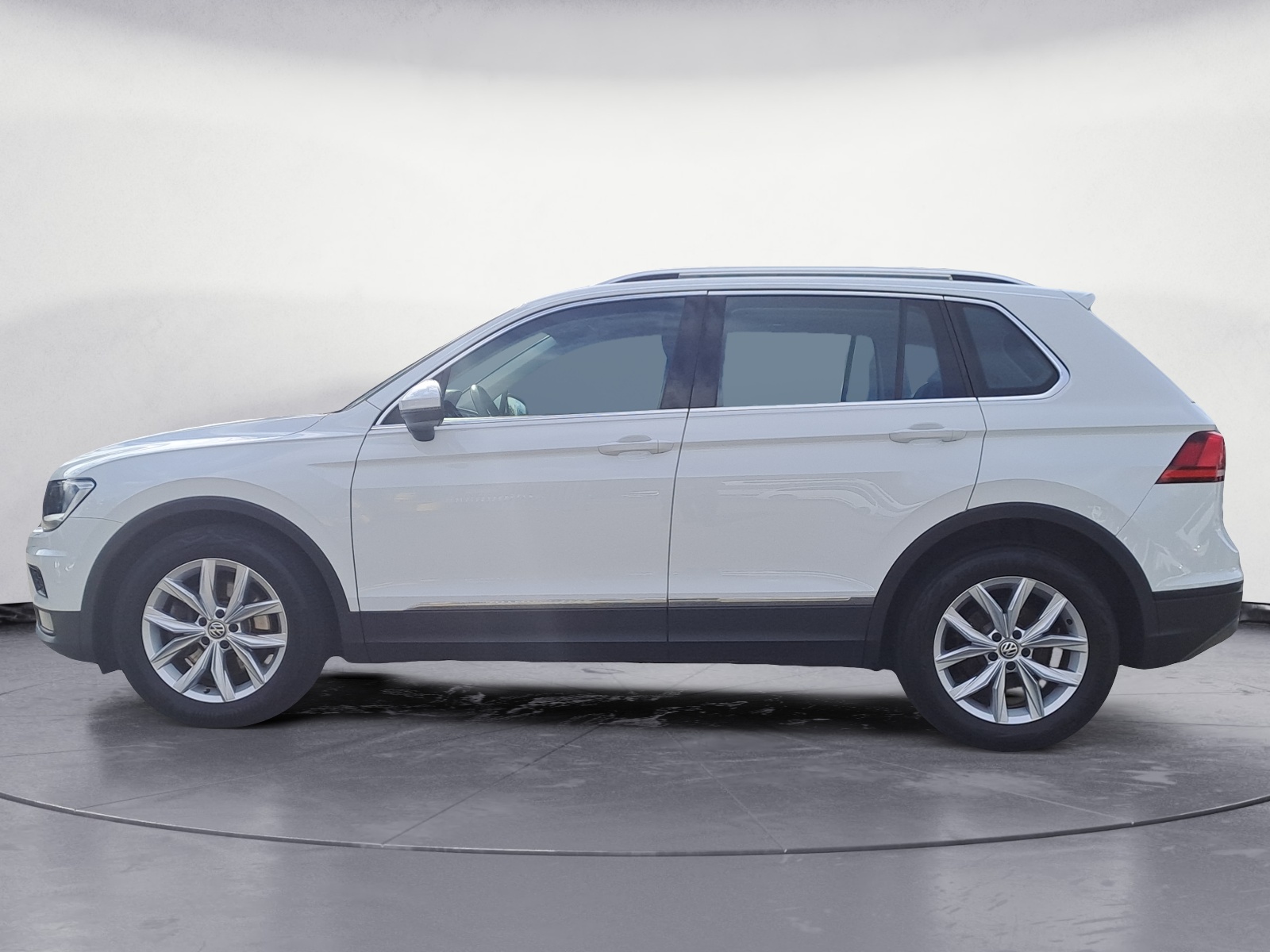 Volkswagen - Tiguan 2.0 TDI SCR 4Motion DSG Comfortline