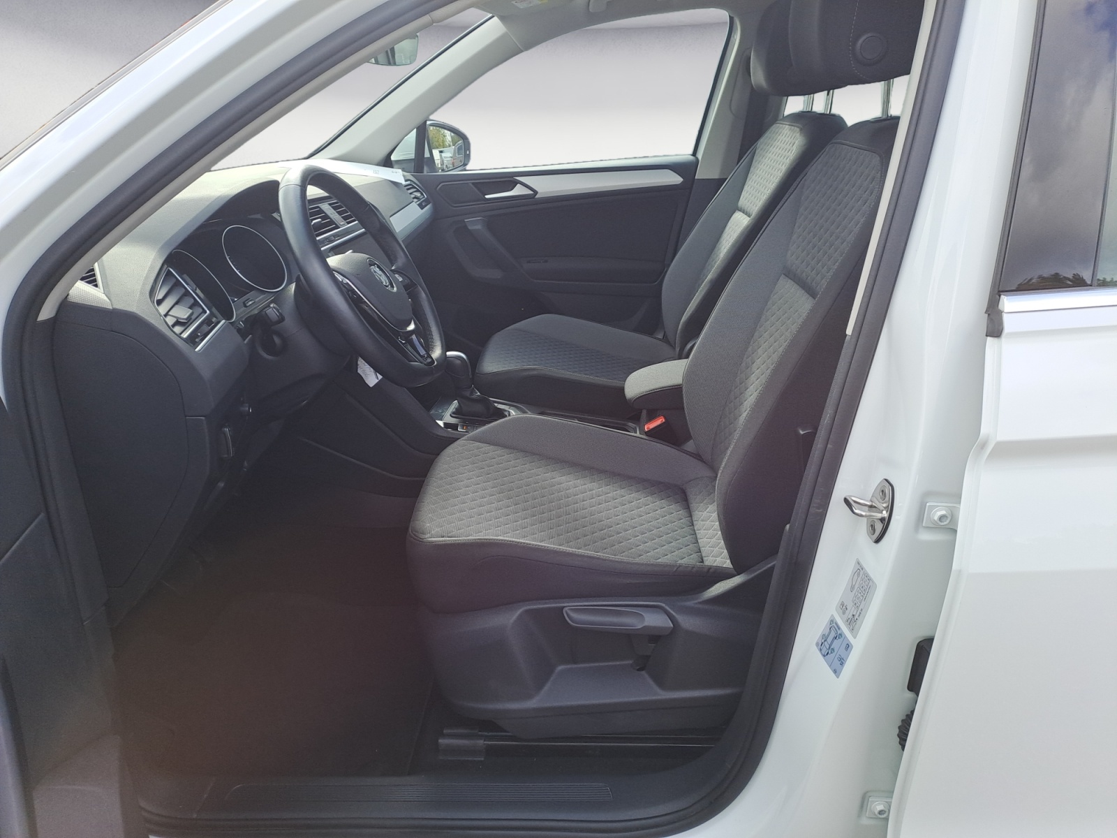 Volkswagen - Tiguan 2.0 TDI SCR 4Motion DSG Comfortline