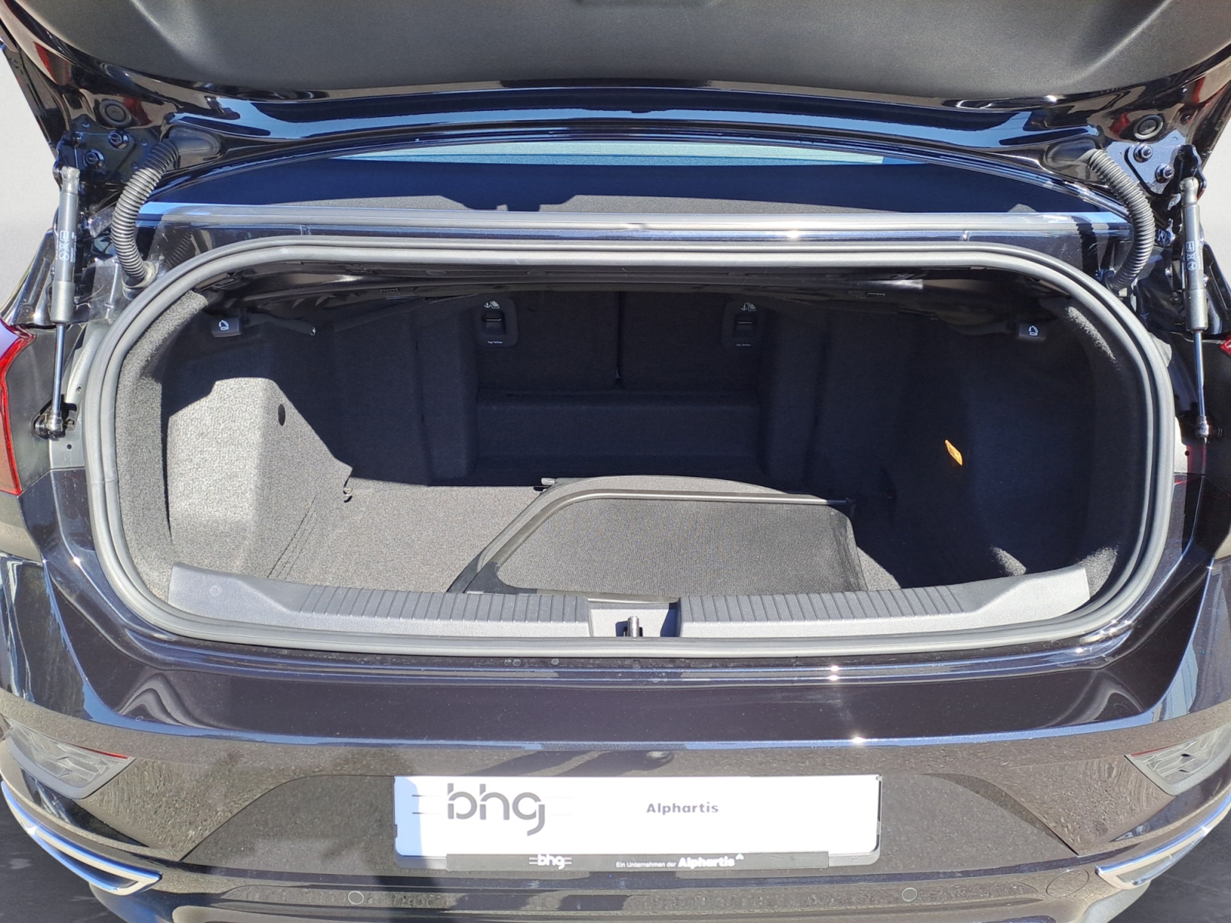 Volkswagen - T-Roc Cabriolet 1.5 TSI ACT OPF DSG R-Line