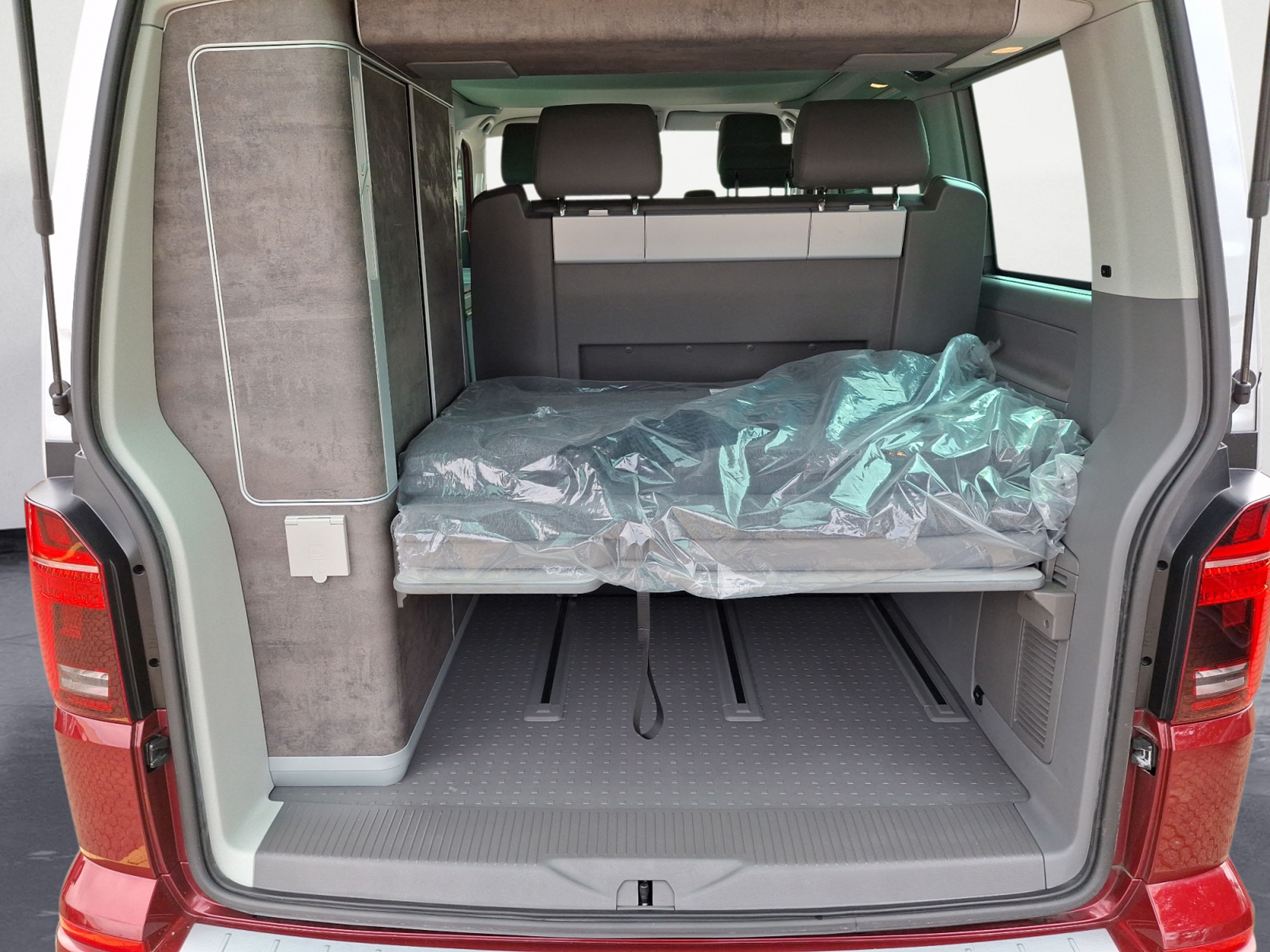 Volkswagen - T6 .1 California DSG Ocean