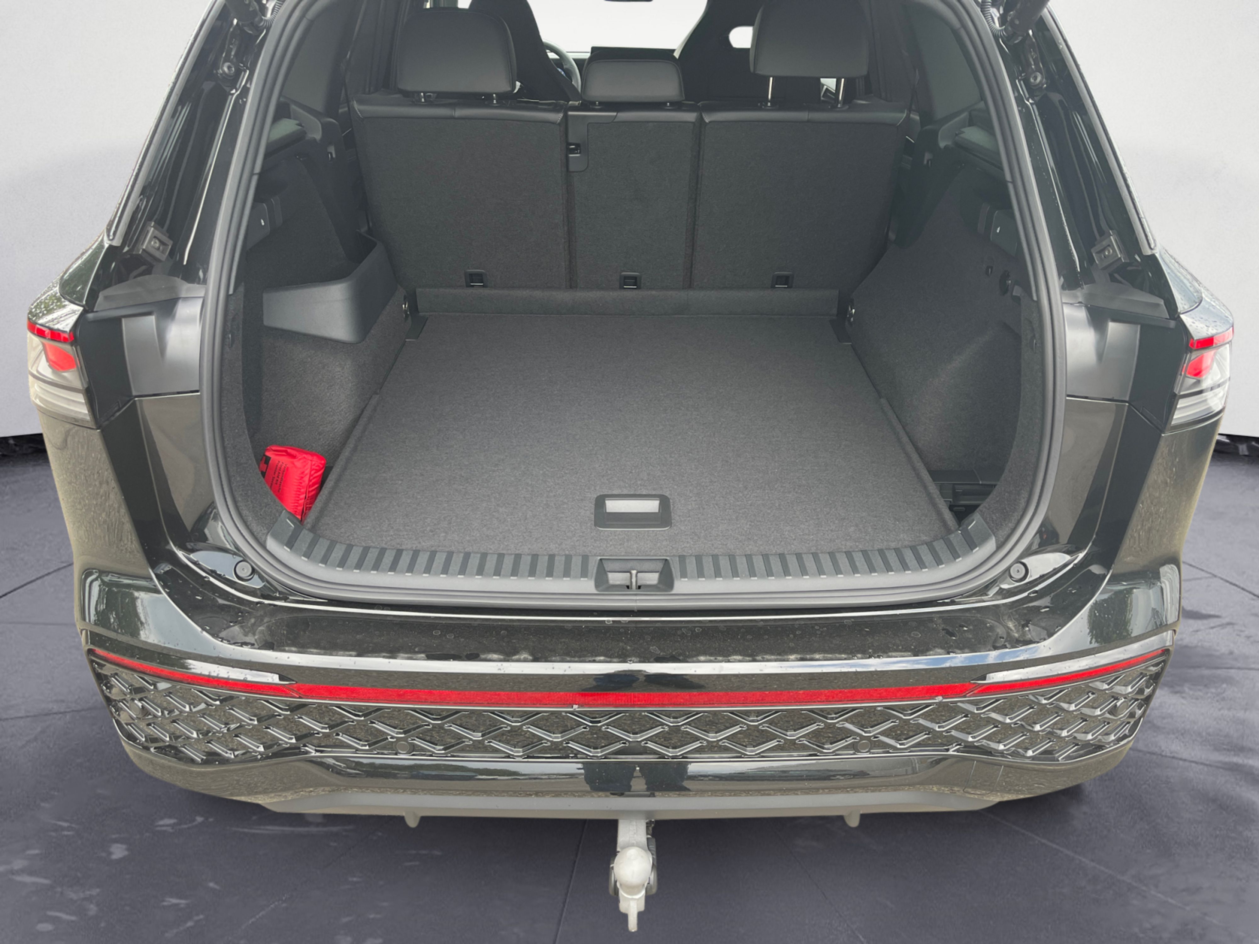 Volkswagen - Tayron R-Line 2,0 l TSI OPF 4MOTION  7-Gang-Doppelkupplungsgetrie be DSG