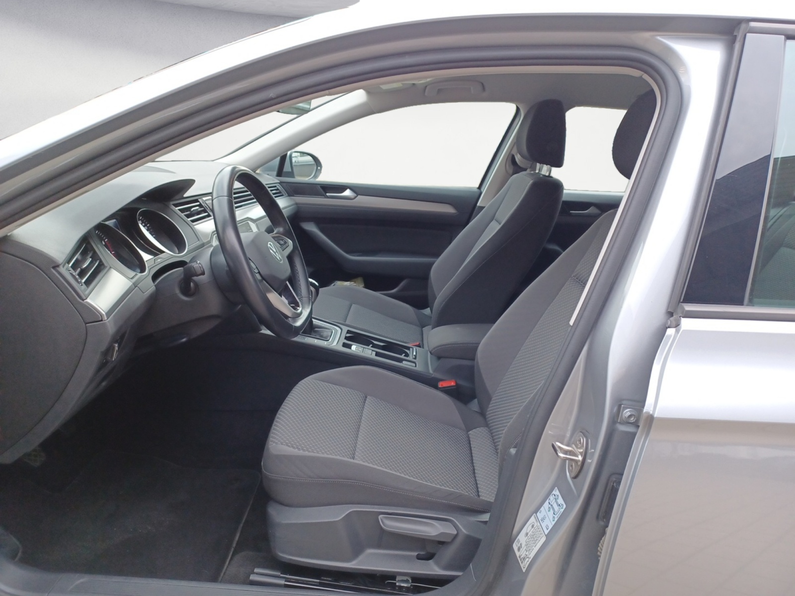 Volkswagen - Passat Variant 1.5 TSI OPF Conceptline