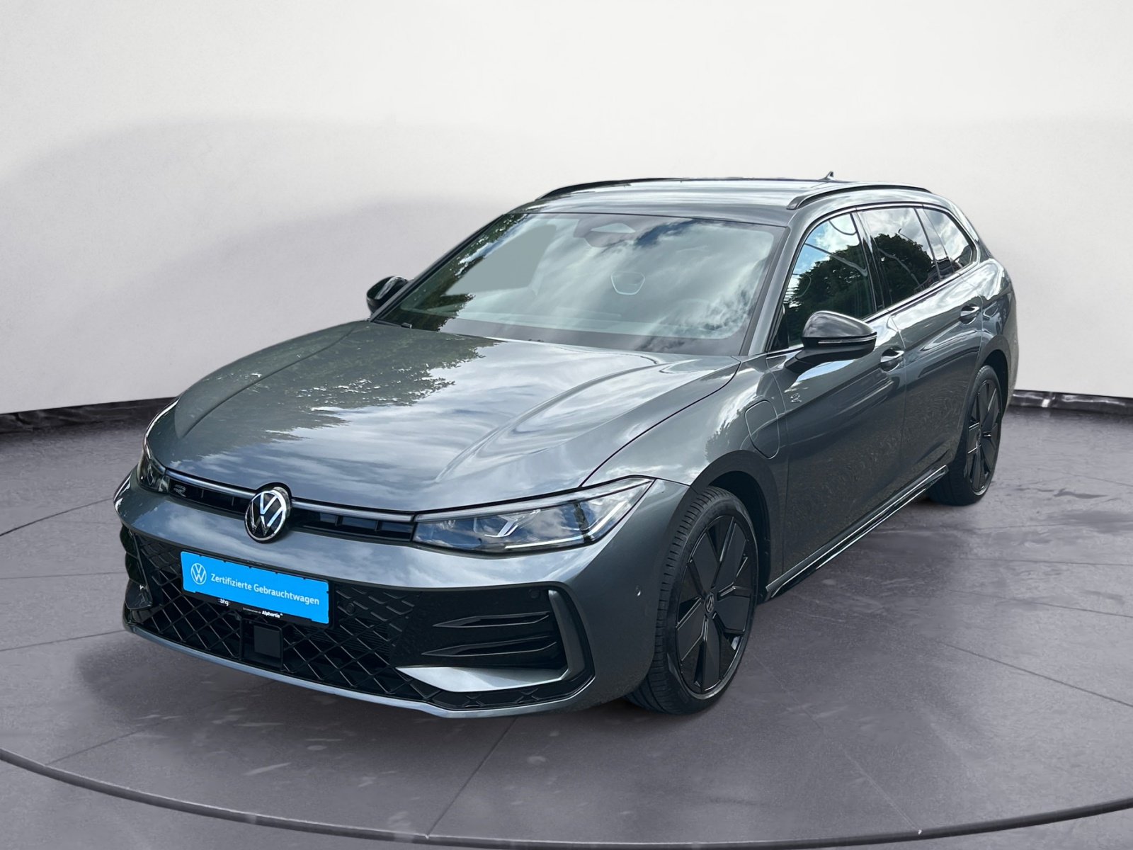 Volkswagen - Passat Variant 1.5 e-Hybrid OPF DSG R-Line