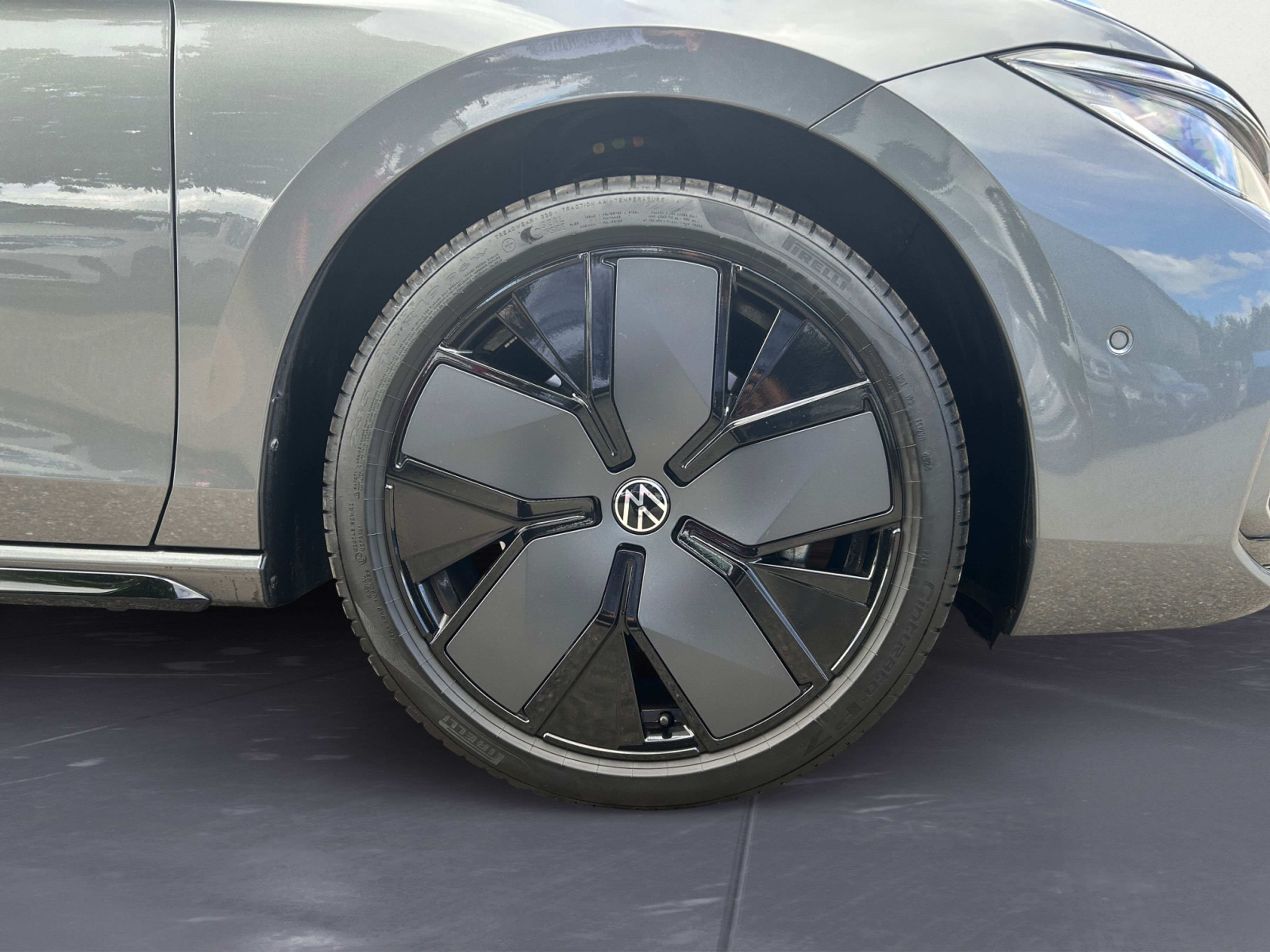 Volkswagen - Passat Variant 1.5 e-Hybrid OPF DSG R-Line