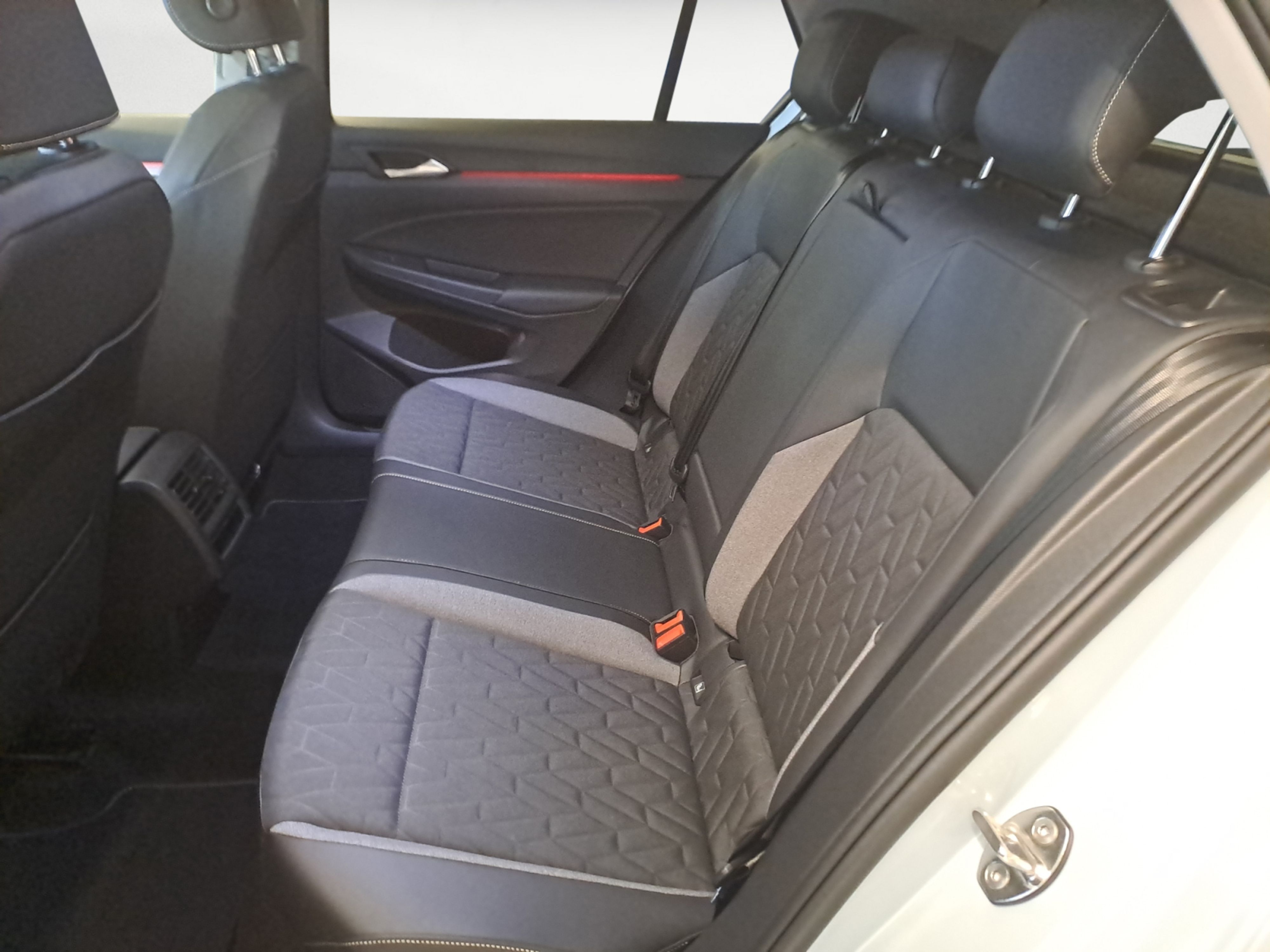 Volkswagen - Golf 1.5 TSI OPF Goal