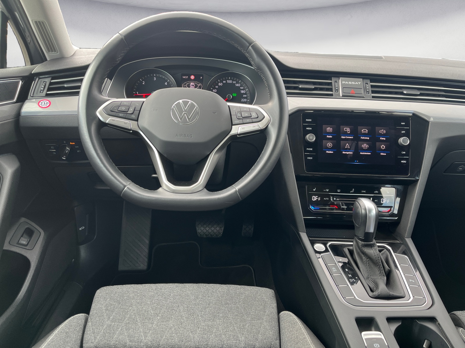 Volkswagen - Passat Variant 2.0 TDI SCR DSG Business