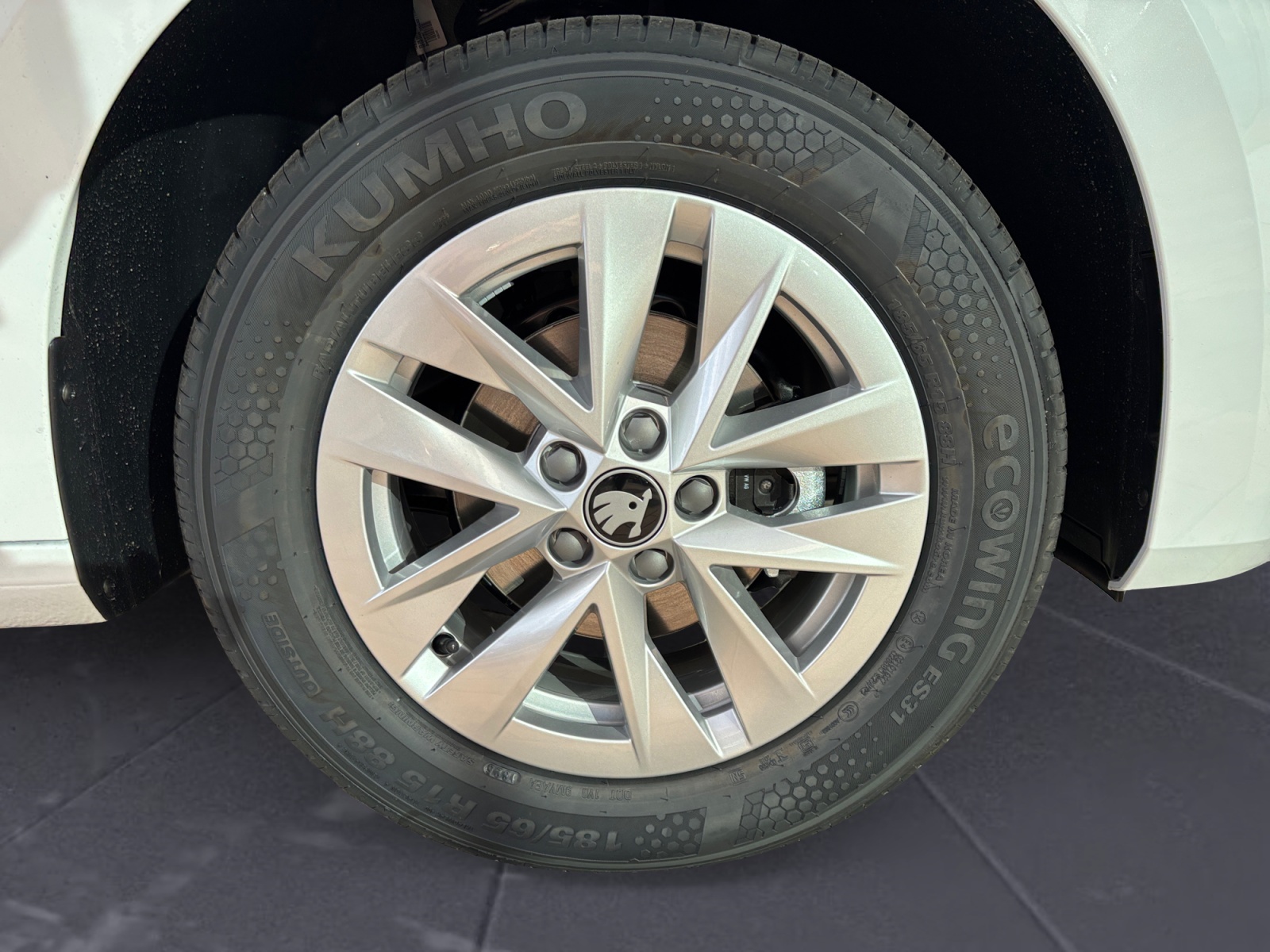 Skoda - Fabia Selection 1,0 TSI 5-Gang-Schaltgetriebe