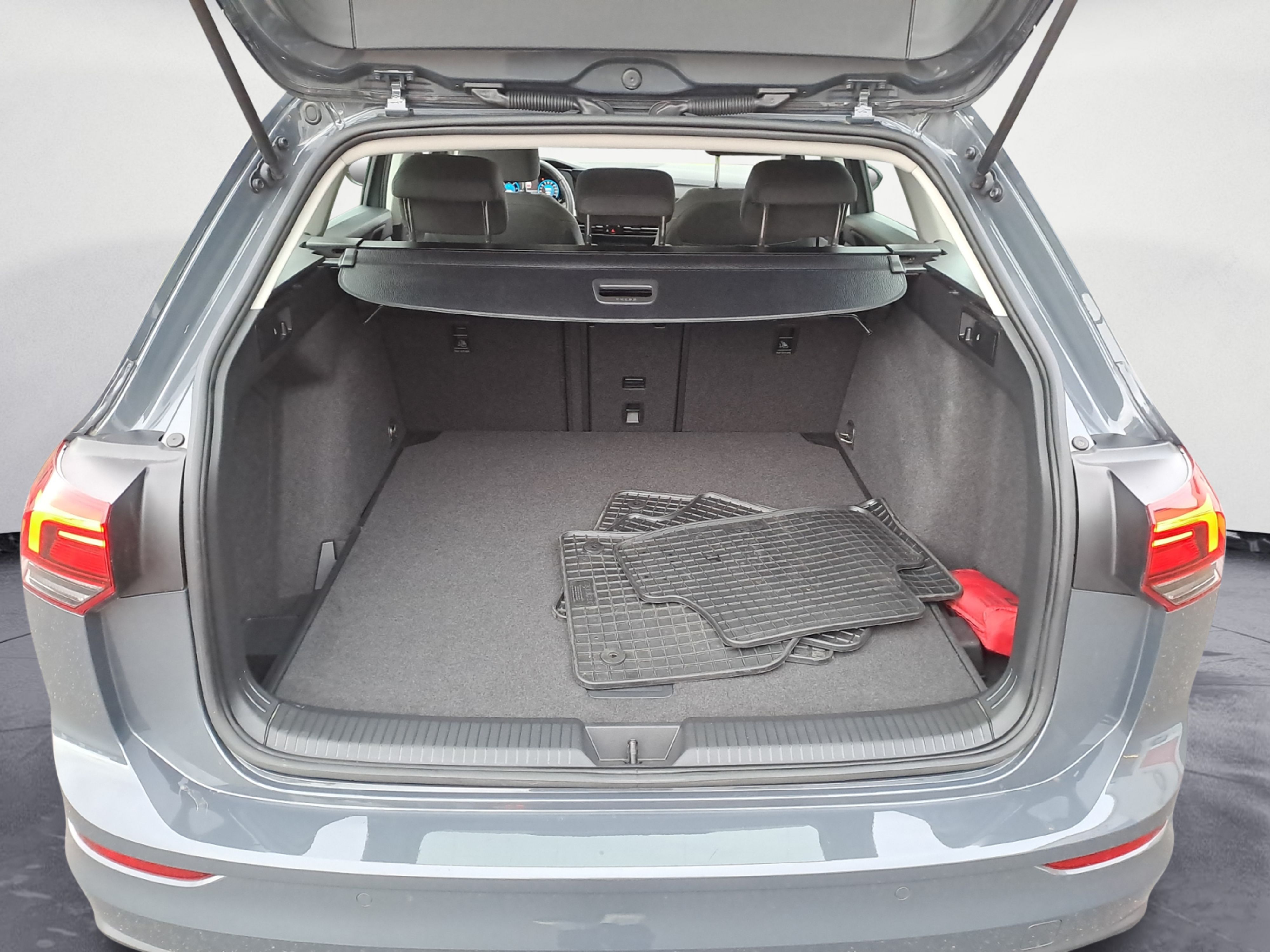 Volkswagen - Golf Variant 2.0 TDI SCR DSG Life