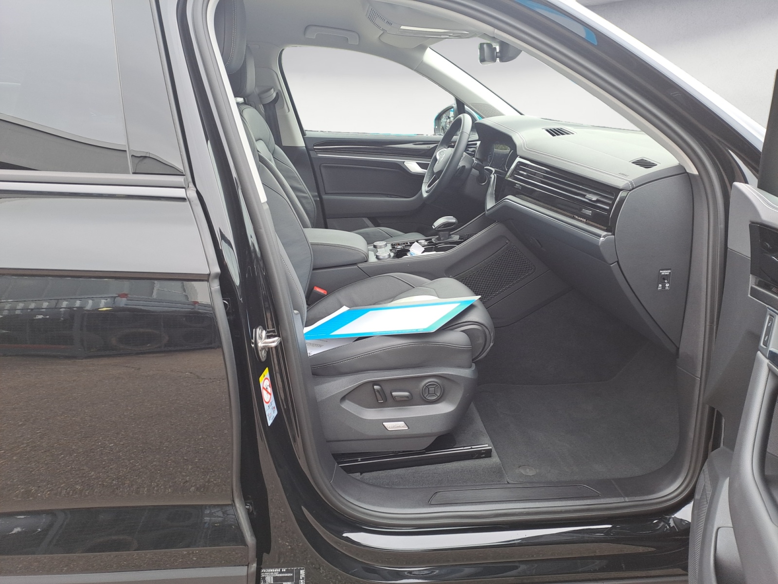 Volkswagen - Touareg 3.0 V6 TDI SCR 4Motion Automatik