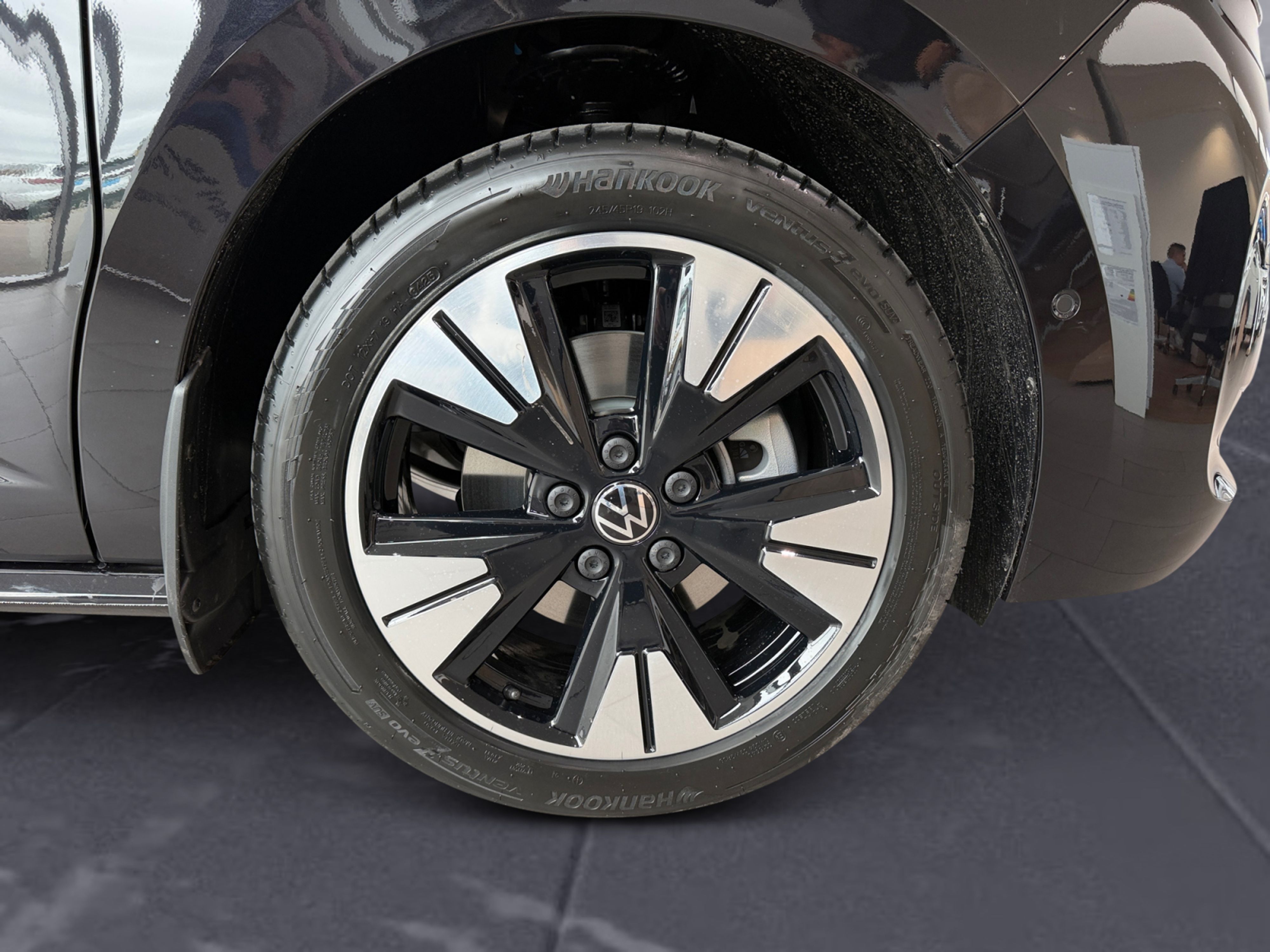 Volkswagen - Multivan Style 2,0 l TDI SCR Fron tantrieb 7-Gang-DSG Radst. 3124 mm lange r Überhang