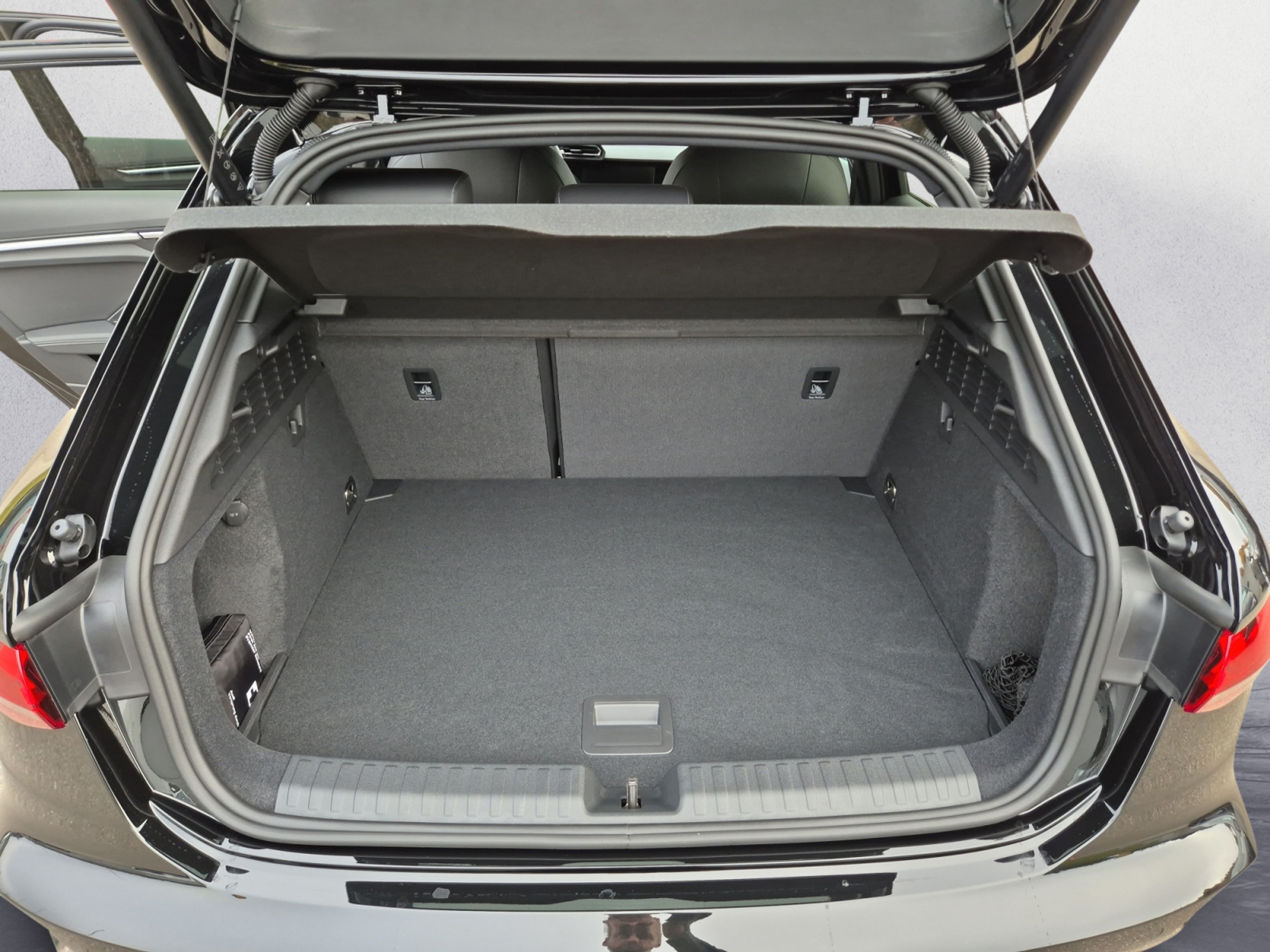 Audi - S3 Sportback TFSI S tronic