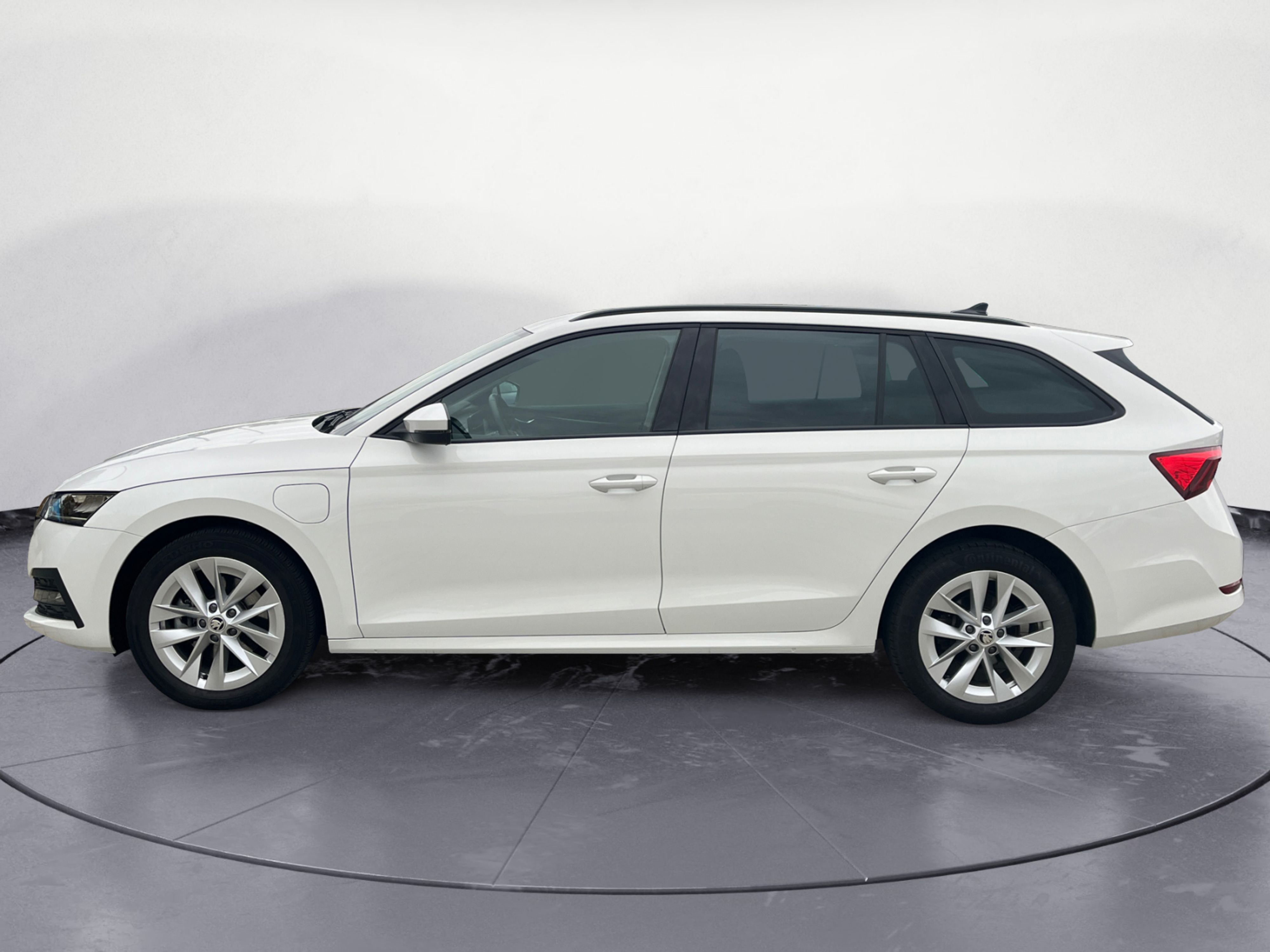 Skoda - Octavia Combi 1.4 TSI iV DSG Ambition