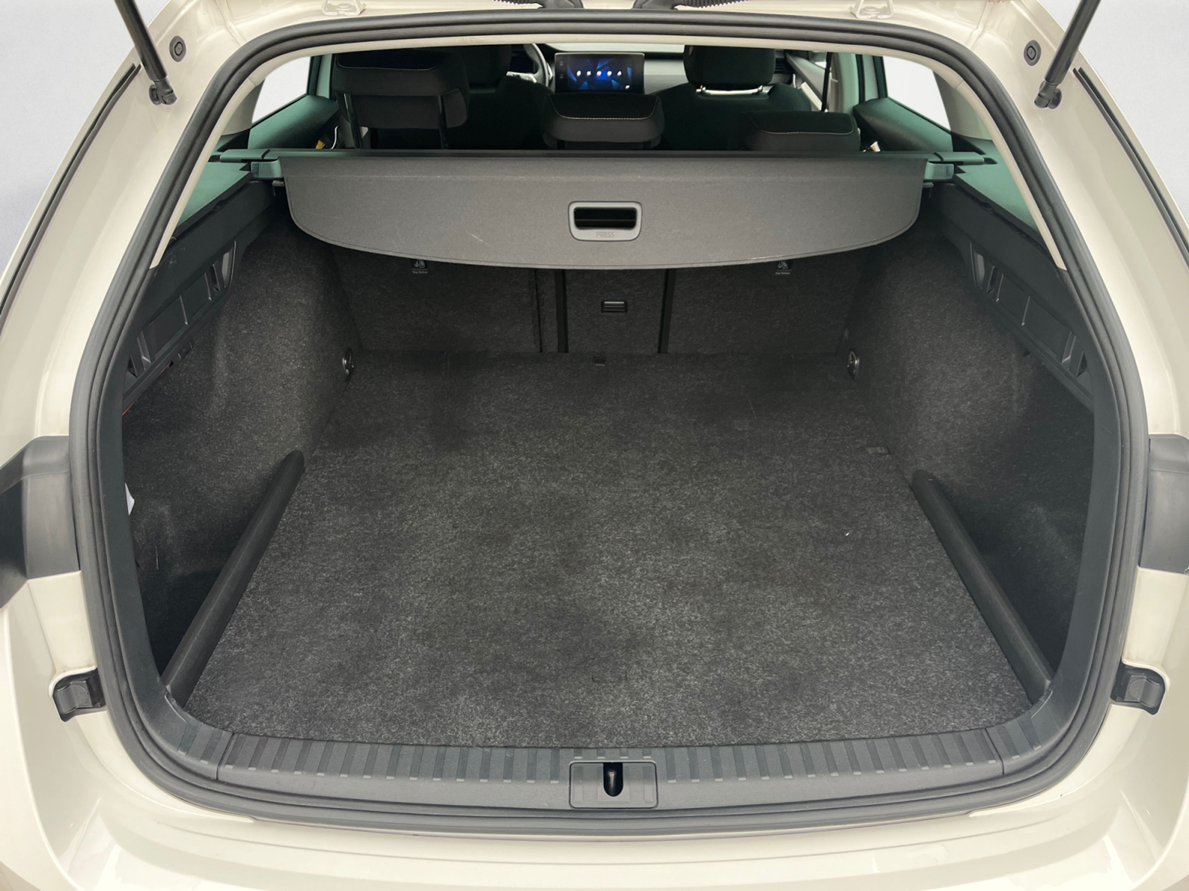 Skoda - Octavia Combi 1.4 TSI iV DSG Ambition