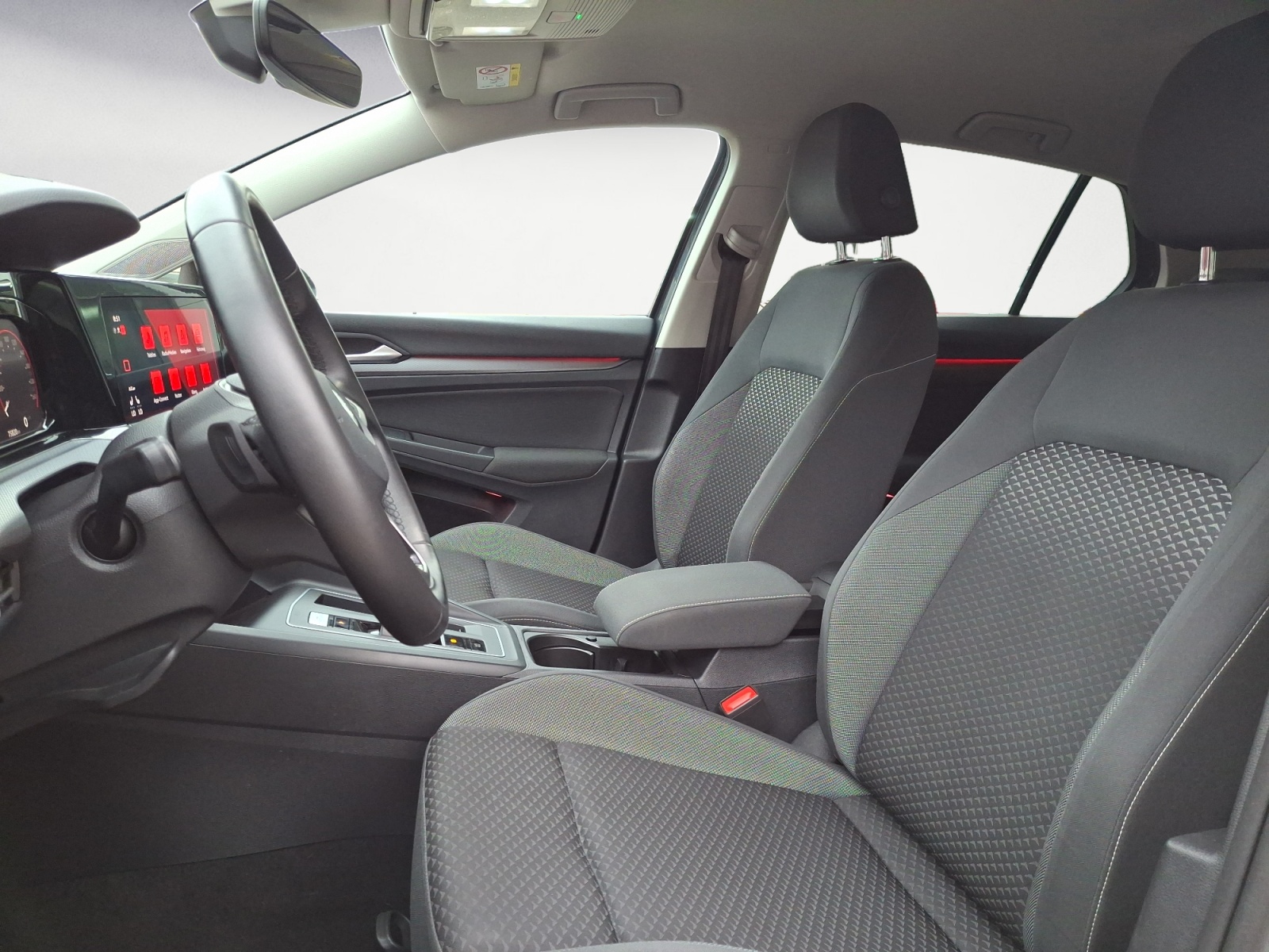 Volkswagen - Golf 1.5 eTSI