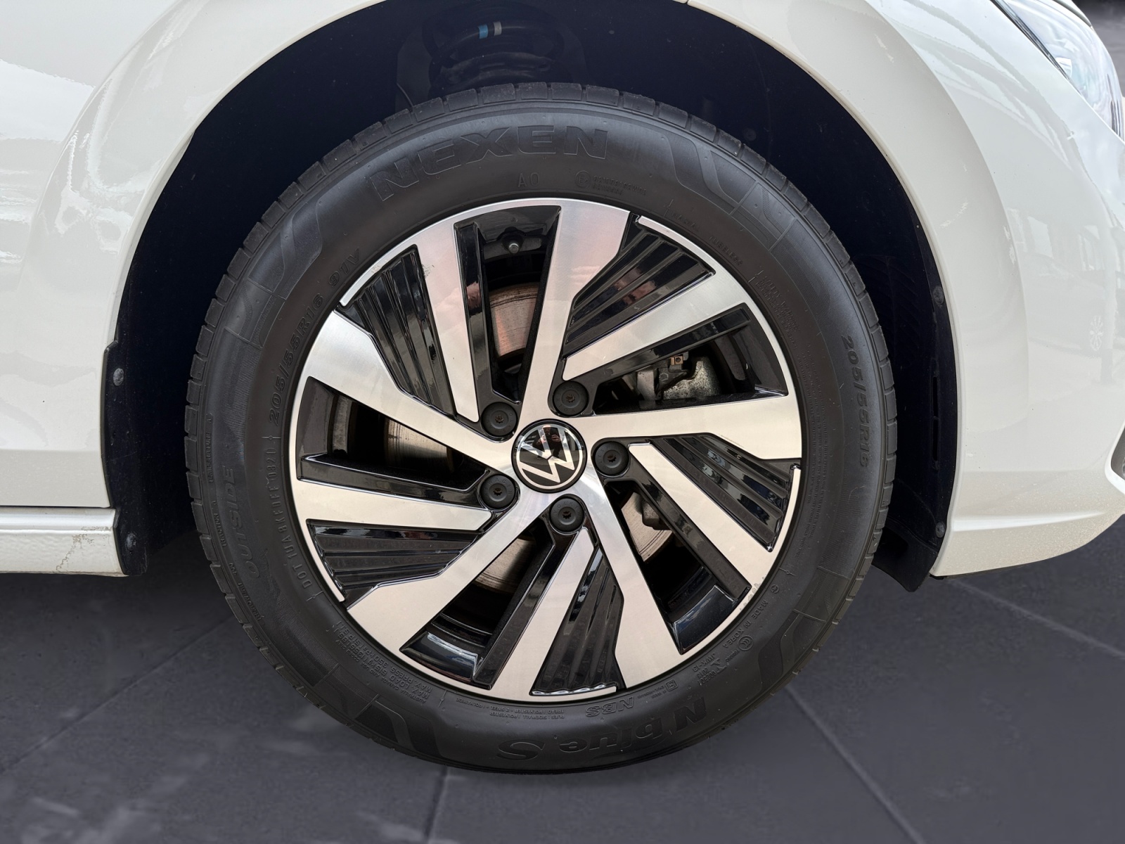 Volkswagen - Golf Style eHybrid Kamera, Navi, LED