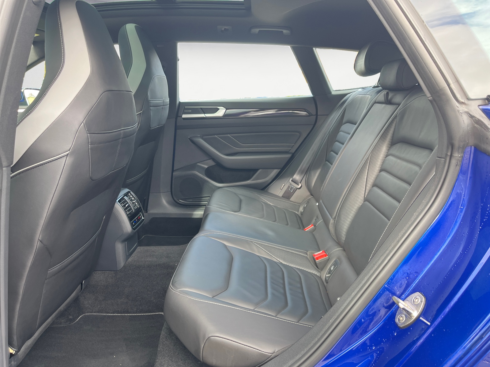 Volkswagen - Arteon Shooting Brake 2.0 TSI OPF DSG R-Line