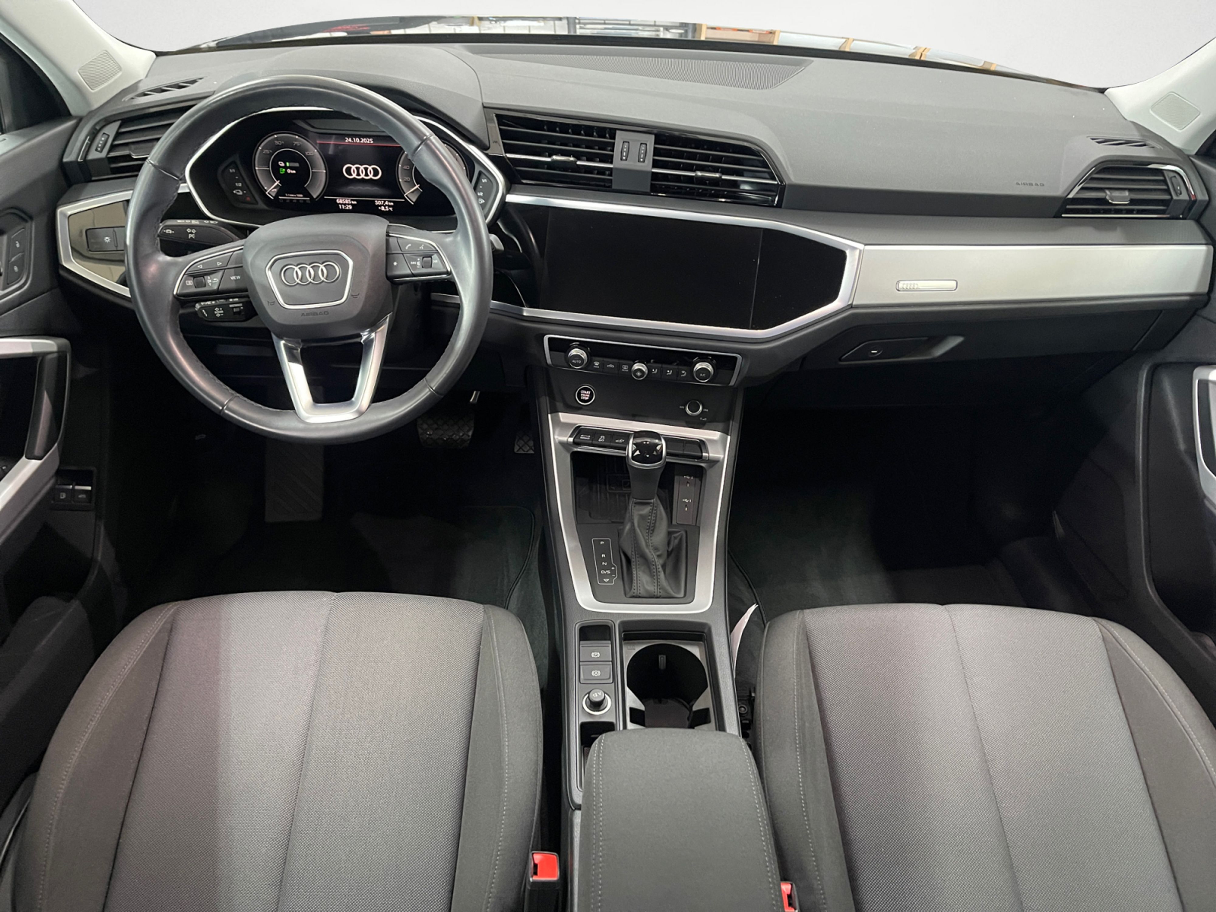 Audi - Q3 45 TFSIe Sportback S tronic