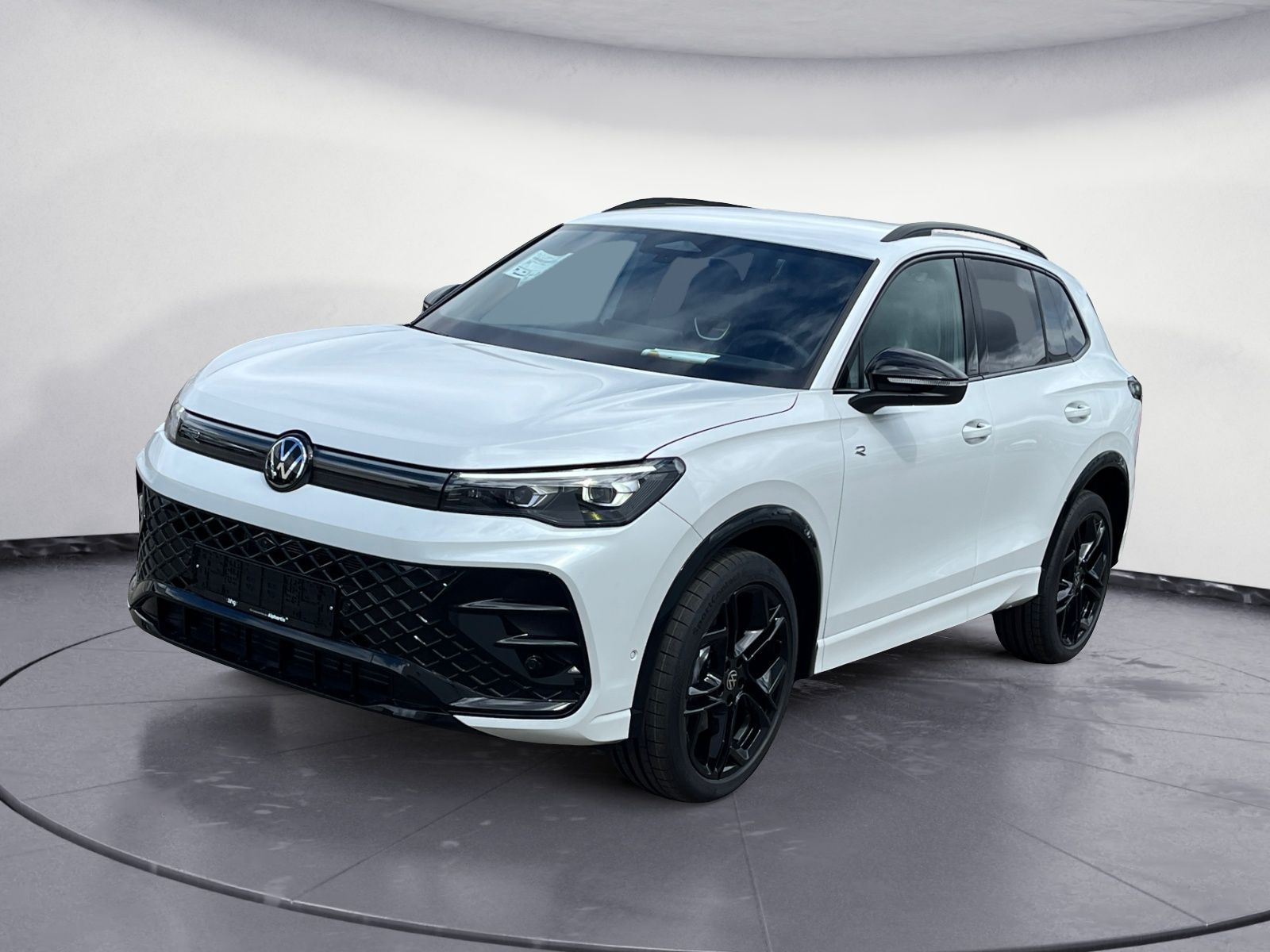 Volkswagen - Tiguan R-Line 2,0 l TSI OPF 4MOTION   7-Gang-Doppelkupplungsgetrie be DSG