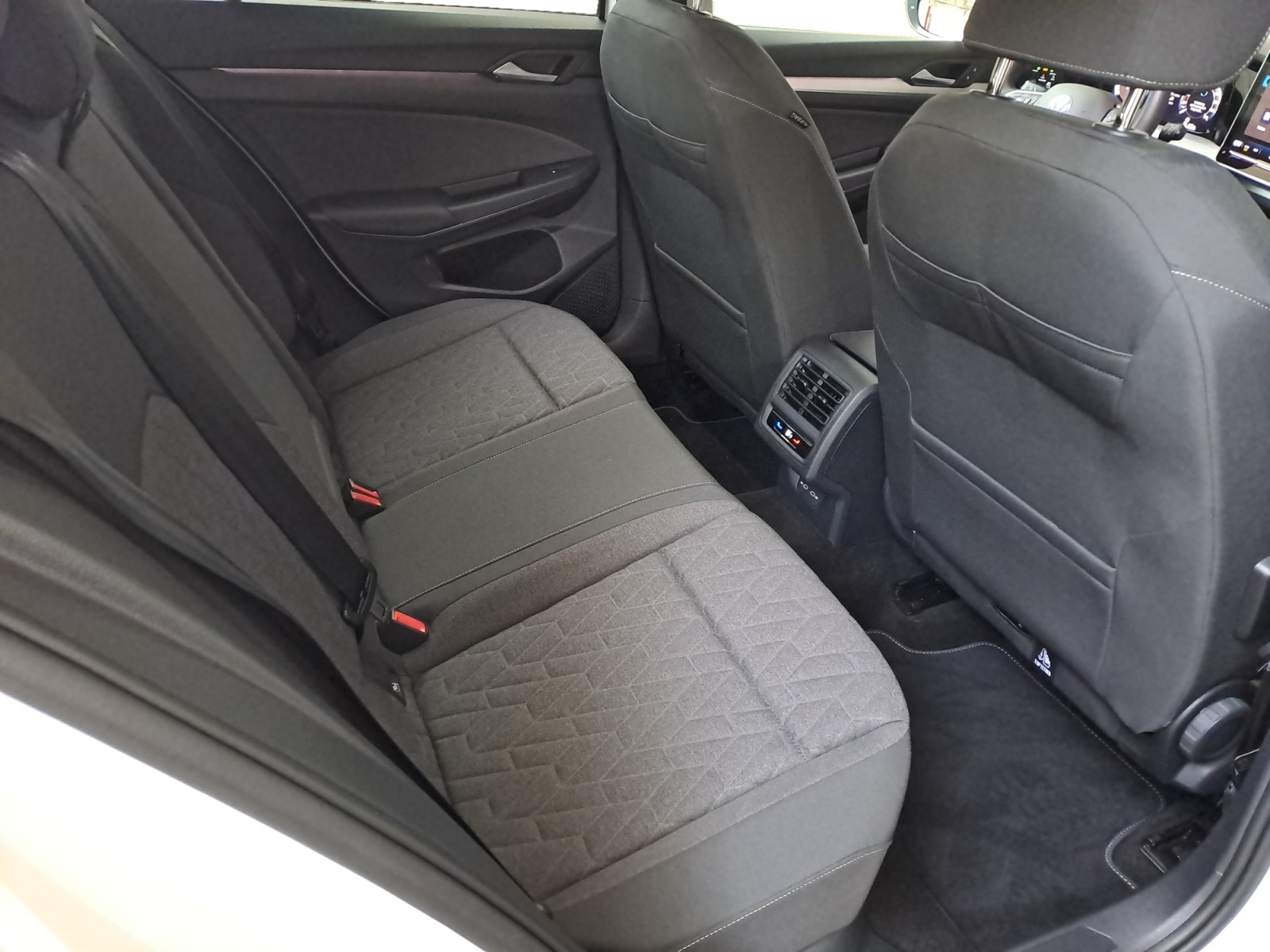 Volkswagen - Golf Life 1.5 l TSI