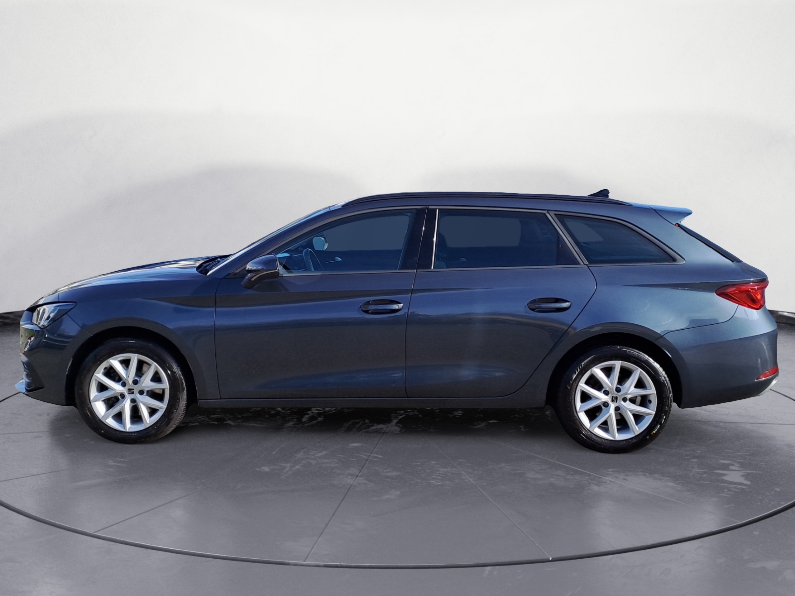 Seat - Leon Sportstourer 2.0 TDI DSG Style