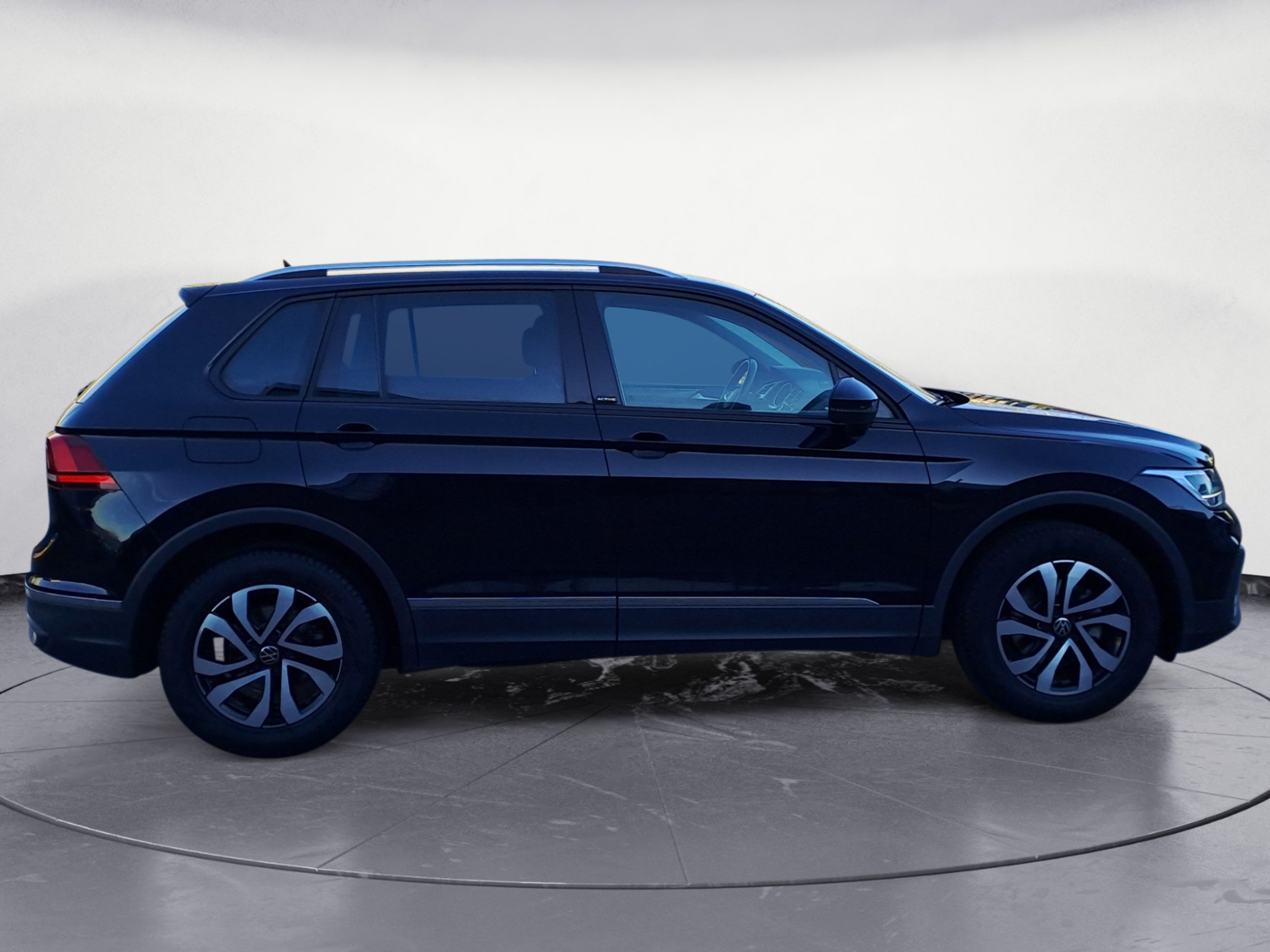 Volkswagen - Tiguan