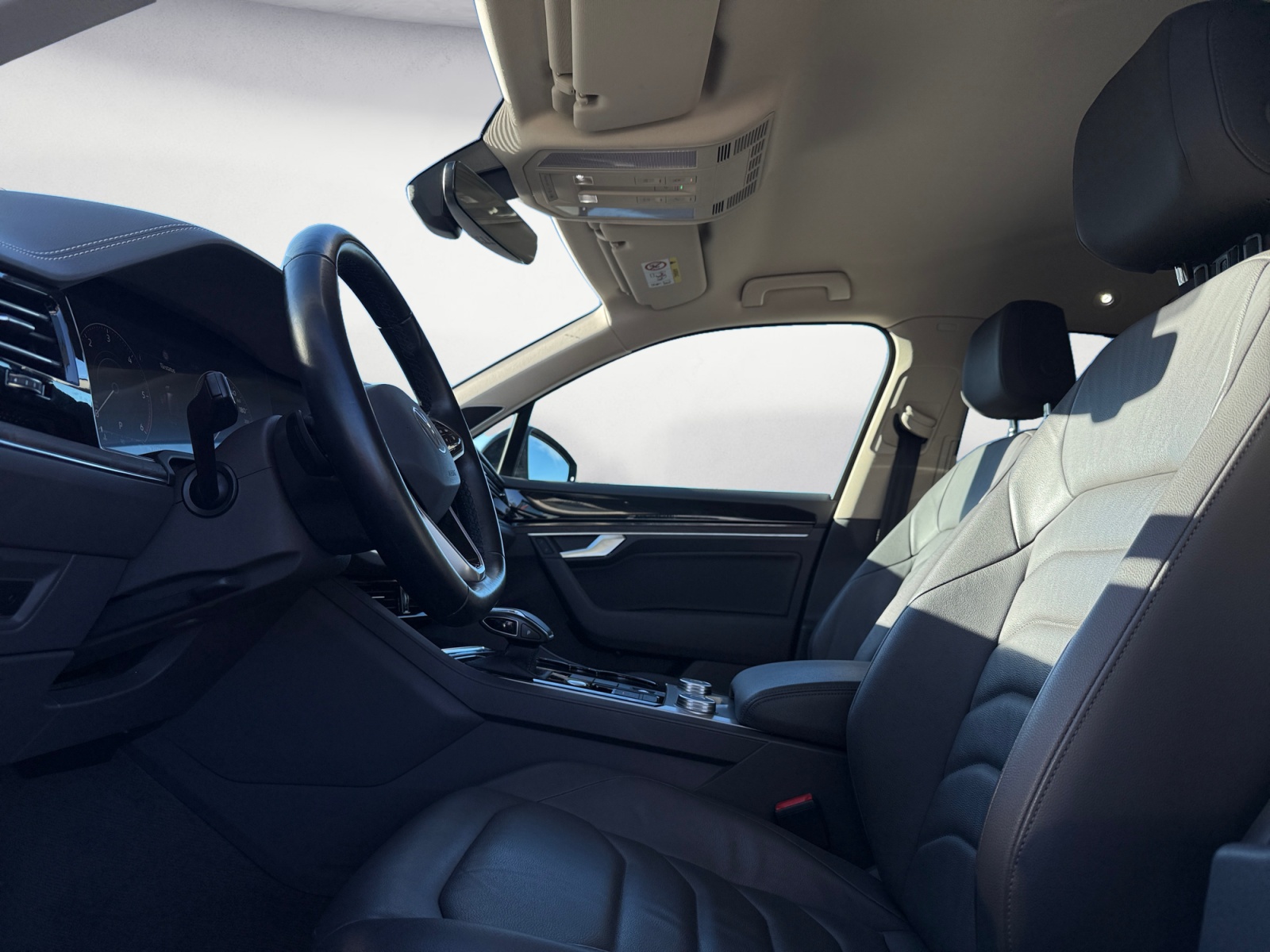 Volkswagen - Touareg