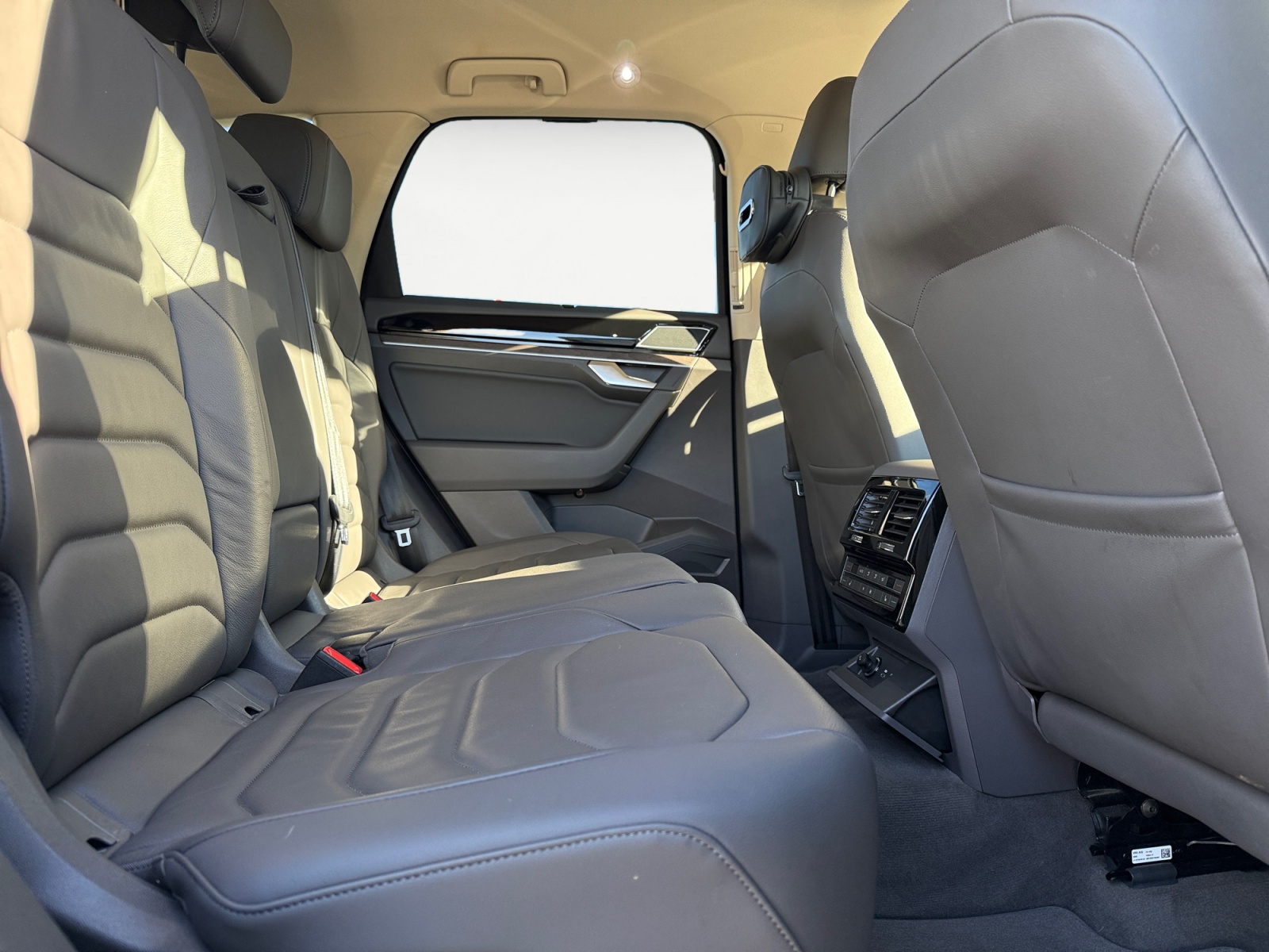 Volkswagen - Touareg