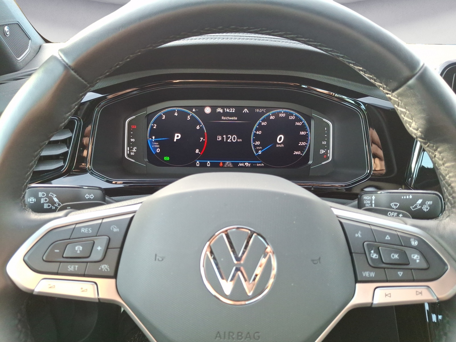 Volkswagen - T-Roc Cabriolet 1.5 TSI OPF DSG R-Line