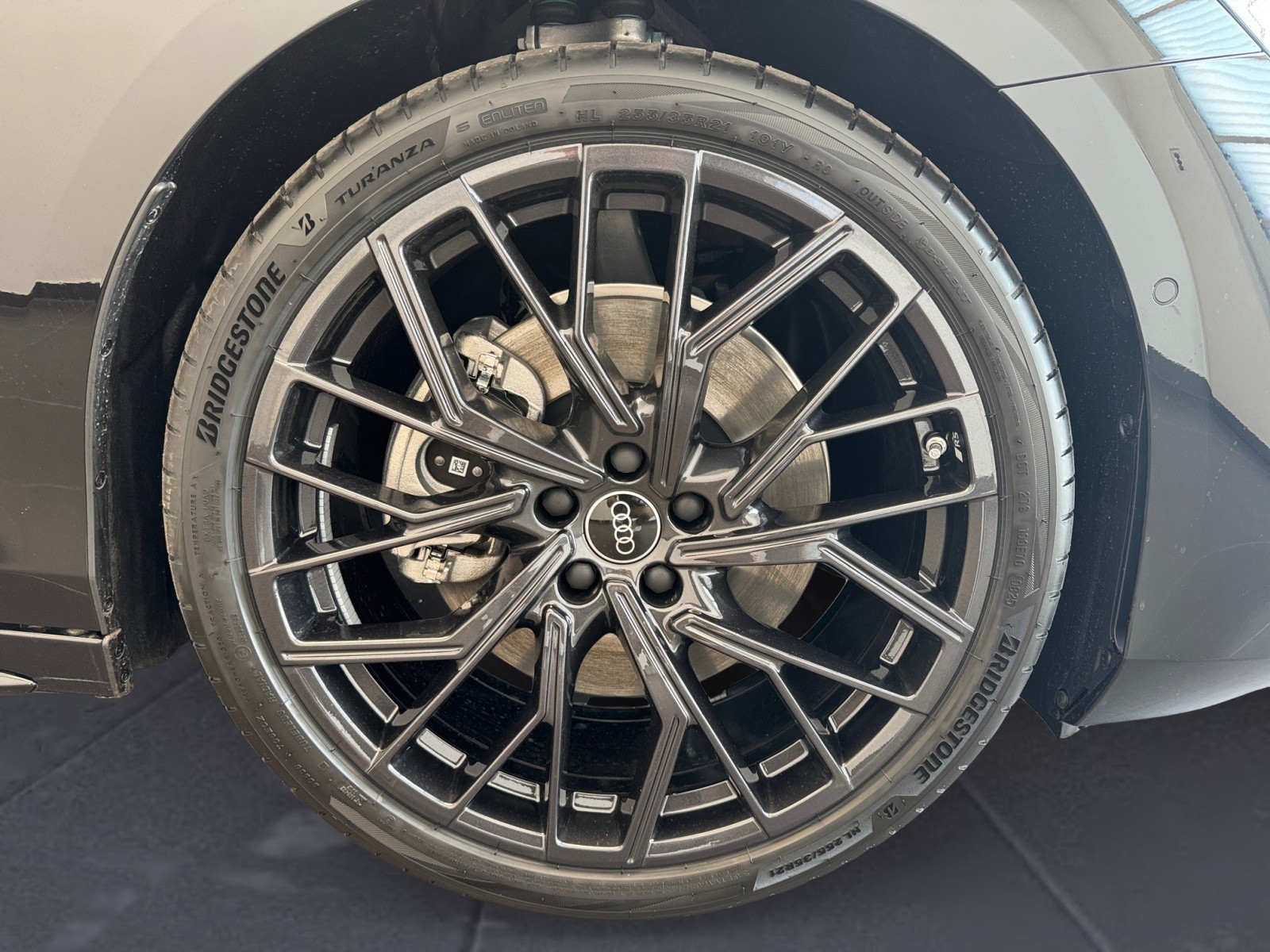 Audi - A6 Avant TDI quattro S troni c