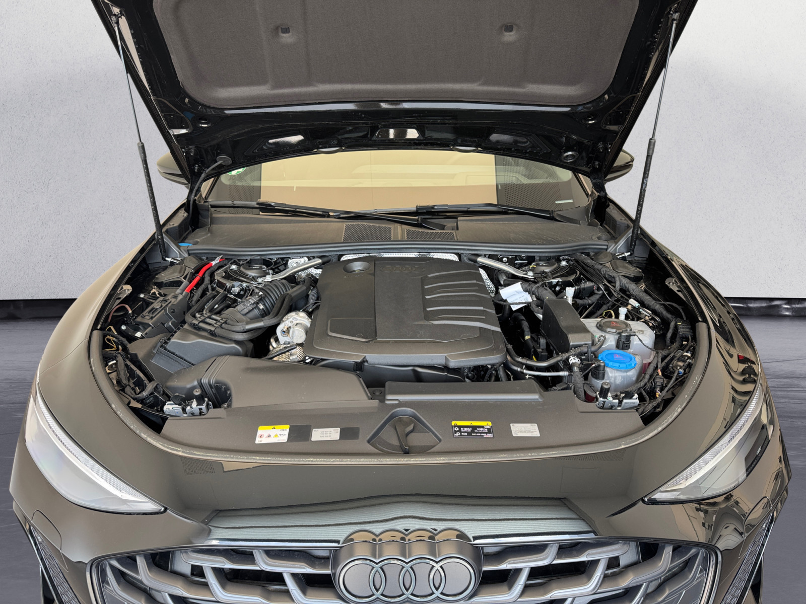 Audi - A6 Avant TDI quattro S troni c