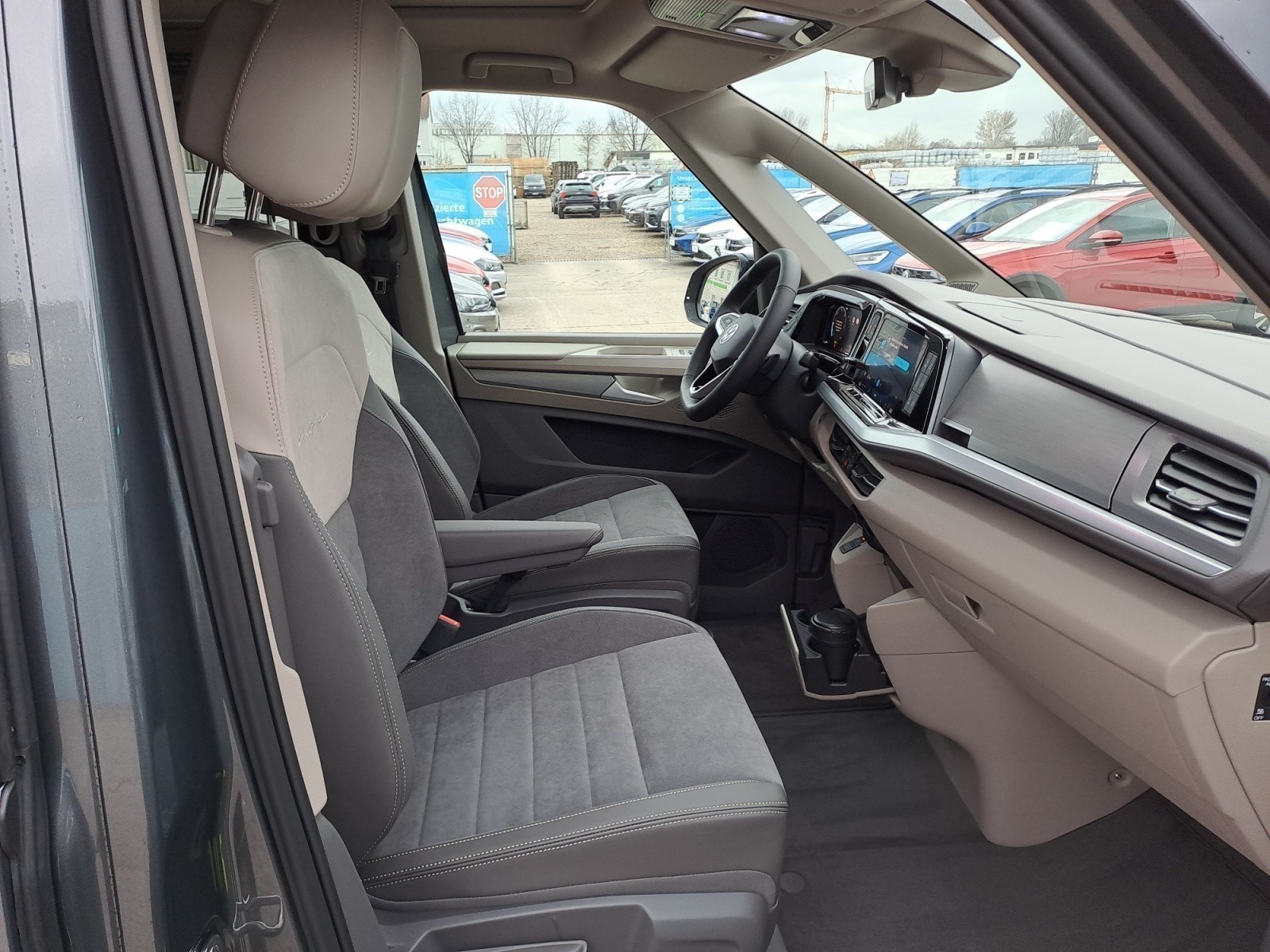 Volkswagen - California Der neue California Ocean 2,0 l TDI SCR Frontantrieb 7-Gang-DS G Radst. 3124 mm