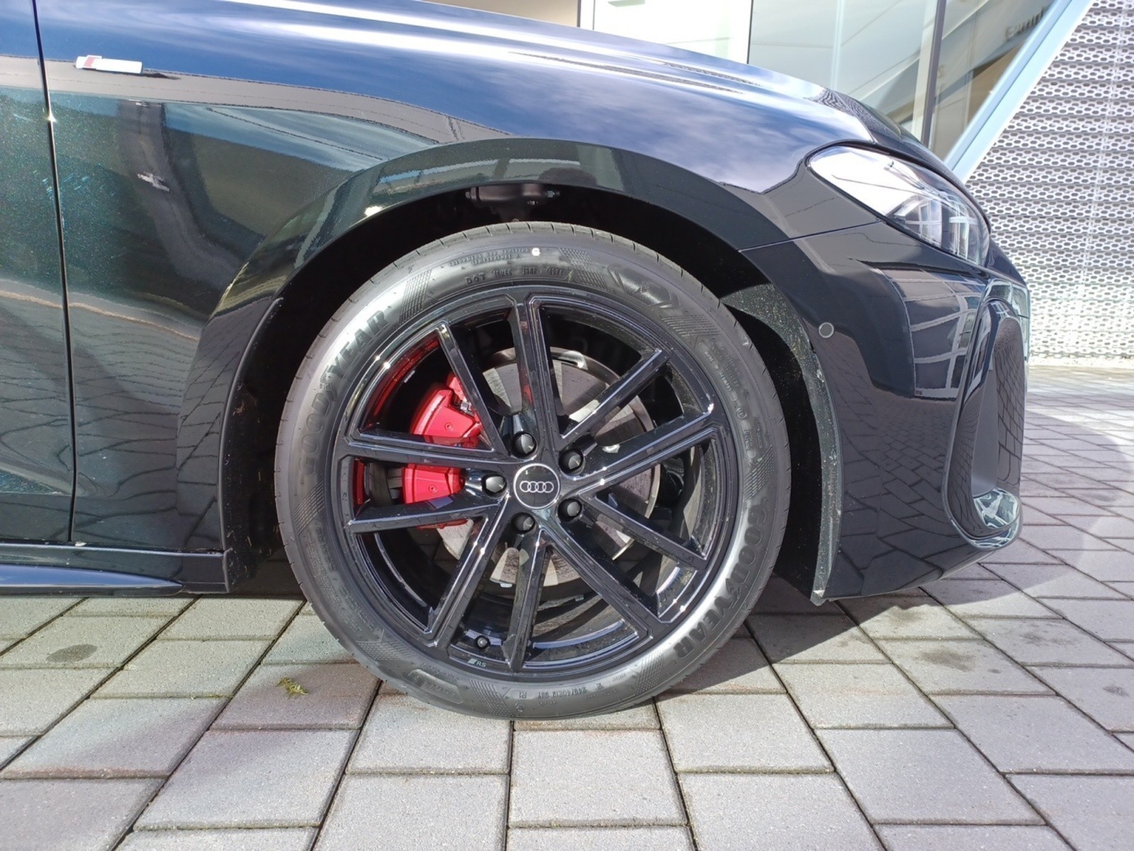 Audi - A5 Avant TFSI quattro S tron ic