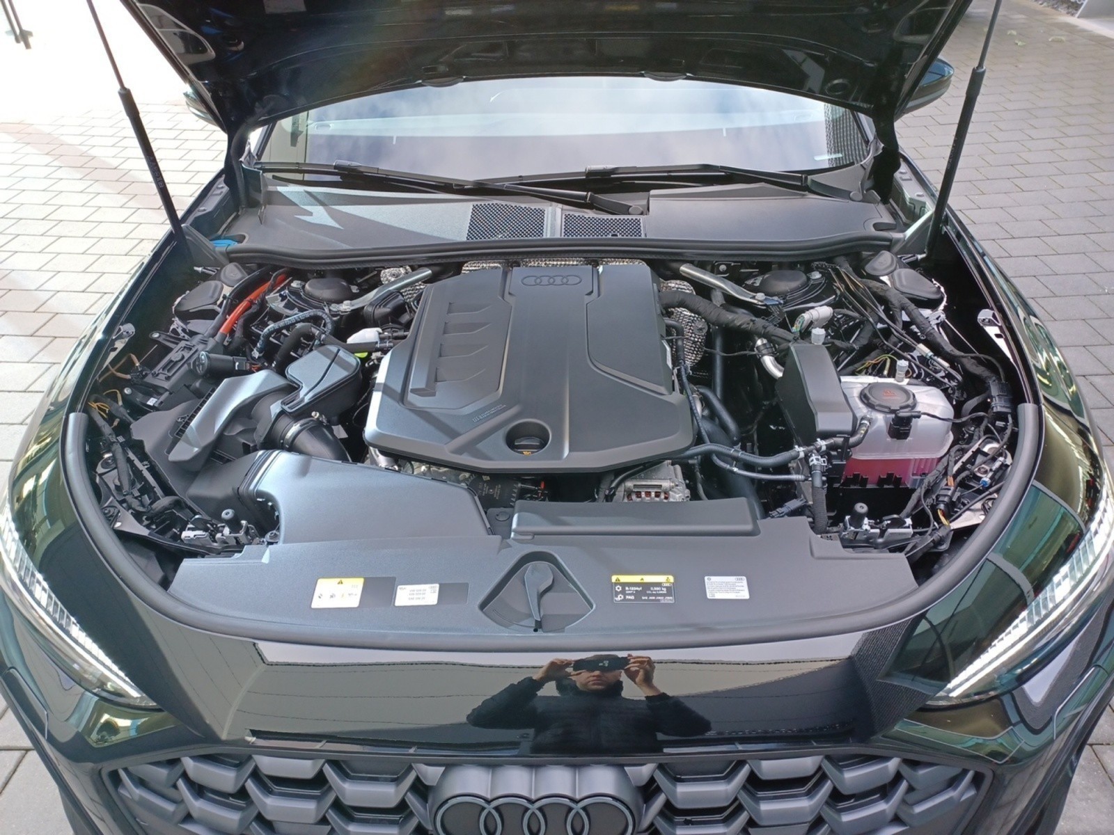 Audi - A5 Avant TFSI quattro S tron ic