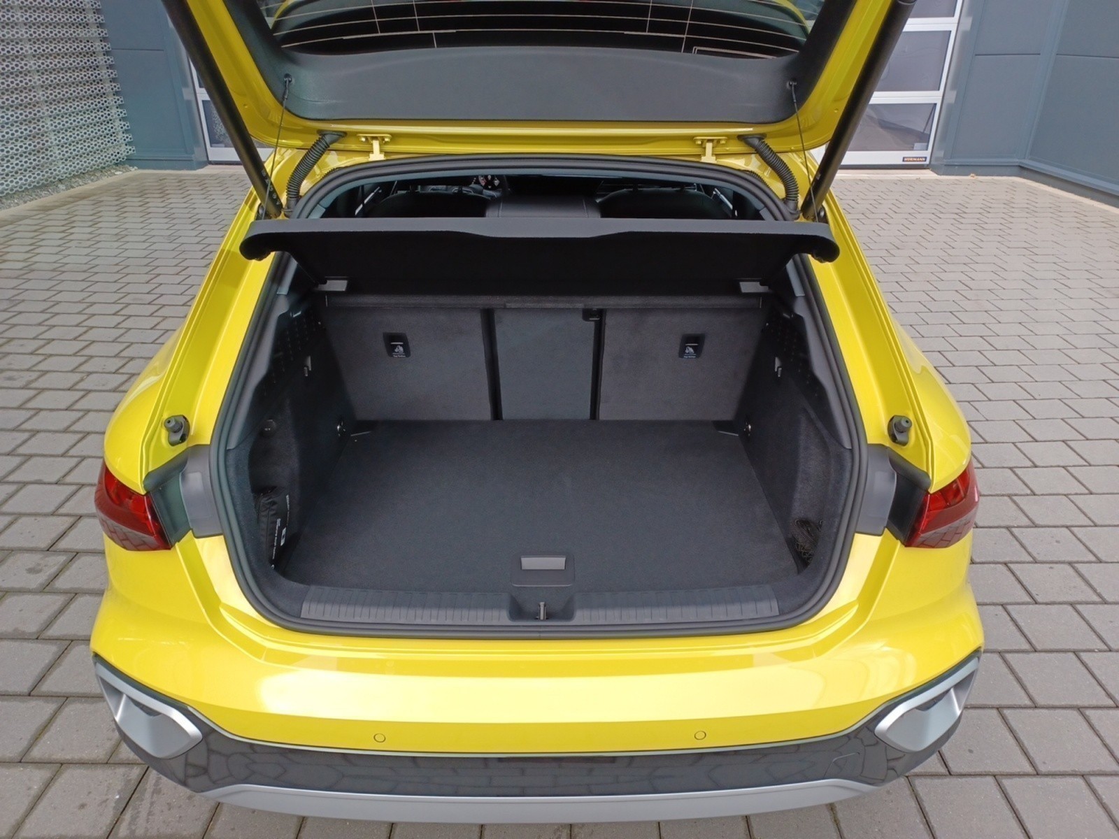 Audi - A3 allstreet 35 TFSI 110(150) kW(PS ) S tronic